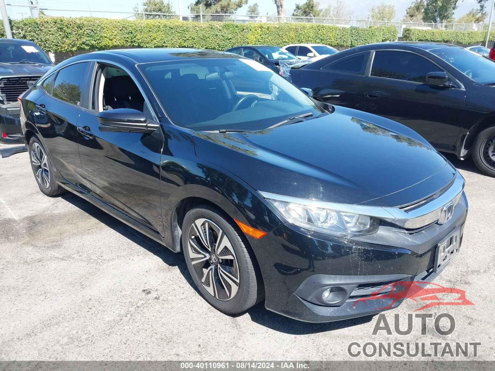 HONDA CIVIC 2018 - JHMFC1F3XJX001236