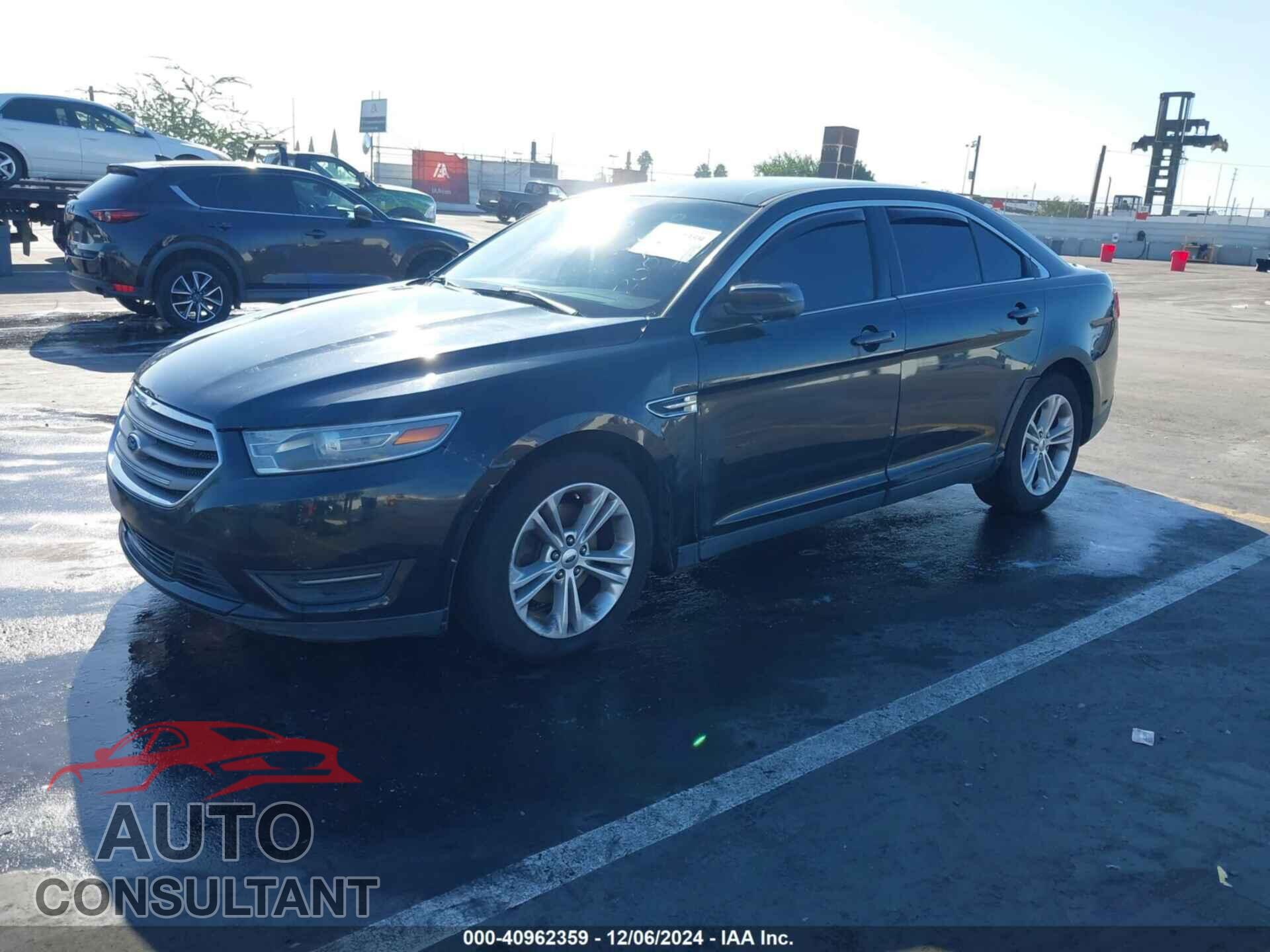 FORD TAURUS 2013 - 1FAHP2H82DG200031
