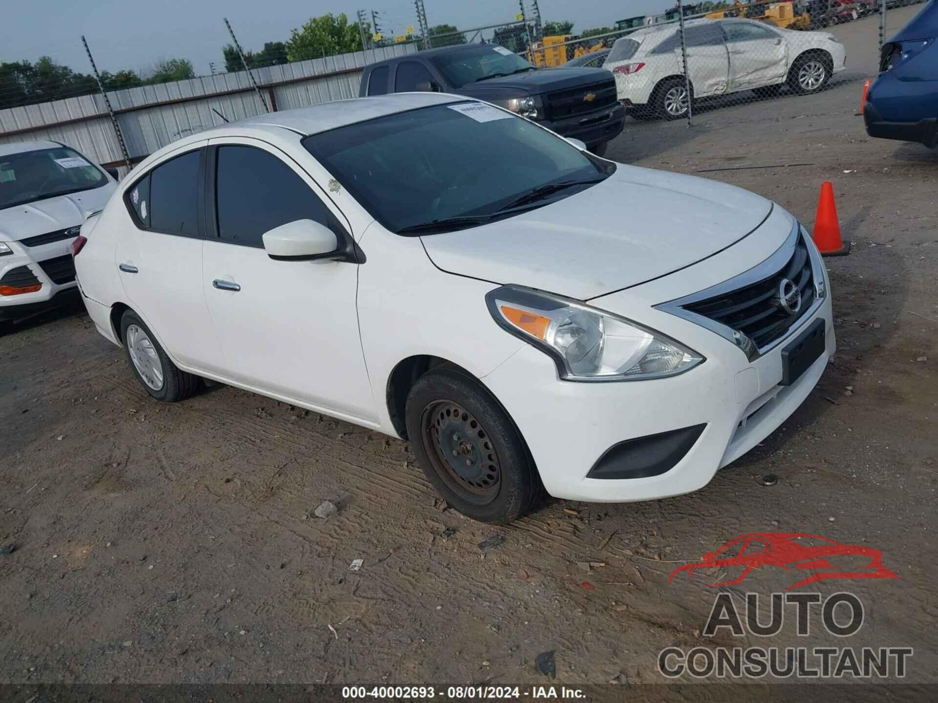 NISSAN VERSA 2017 - 3N1CN7AP4HL864909