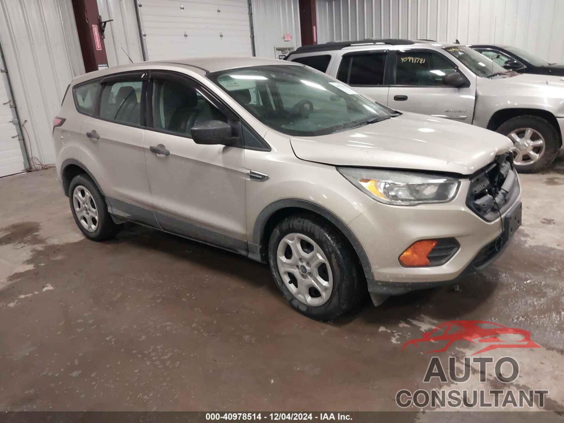 FORD ESCAPE 2017 - 1FMCU0F79HUD36798