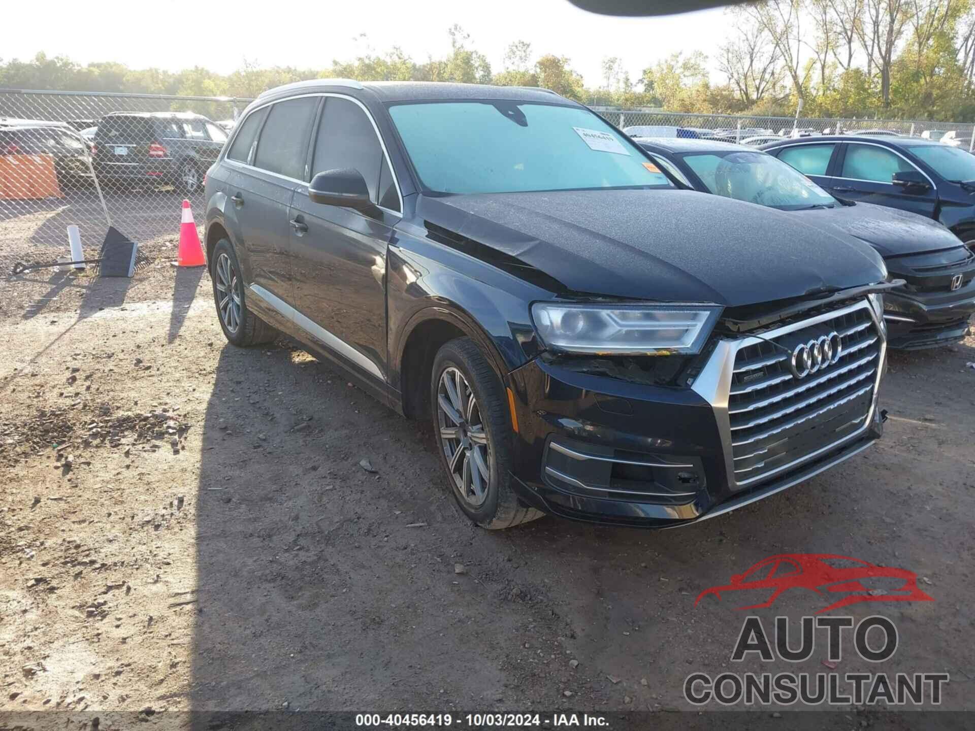 AUDI Q7 2018 - WA1LAAF79JD008087