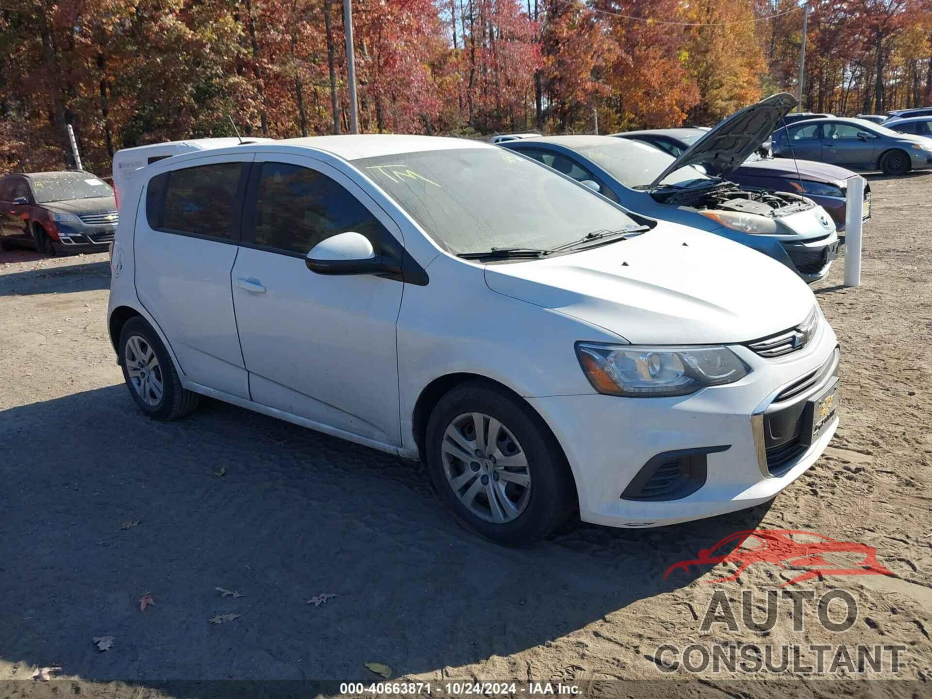 CHEVROLET SONIC 2017 - 1G1JG6SG5H4174317