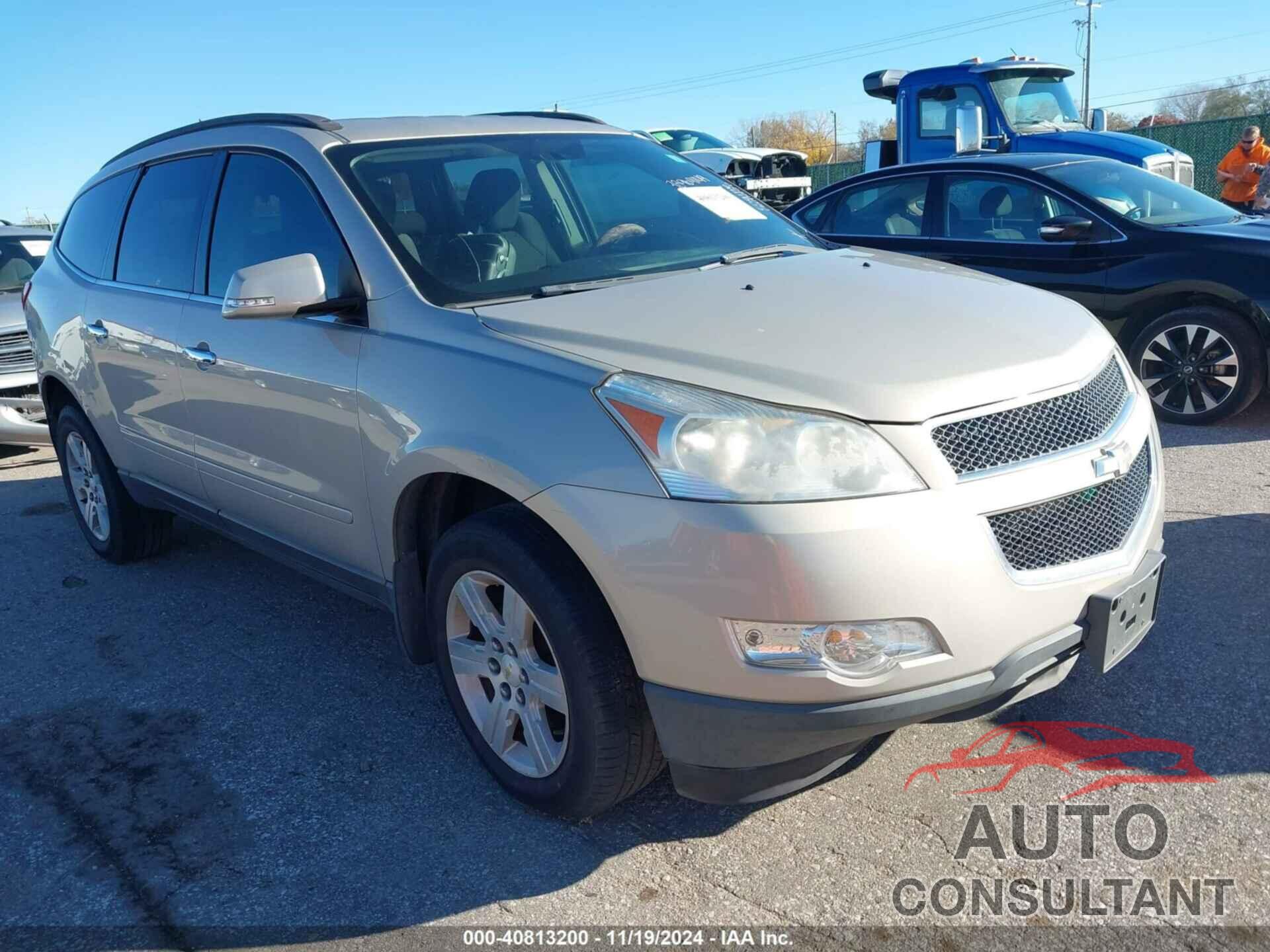 CHEVROLET TRAVERSE 2011 - 1GNKRGED2BJ176913