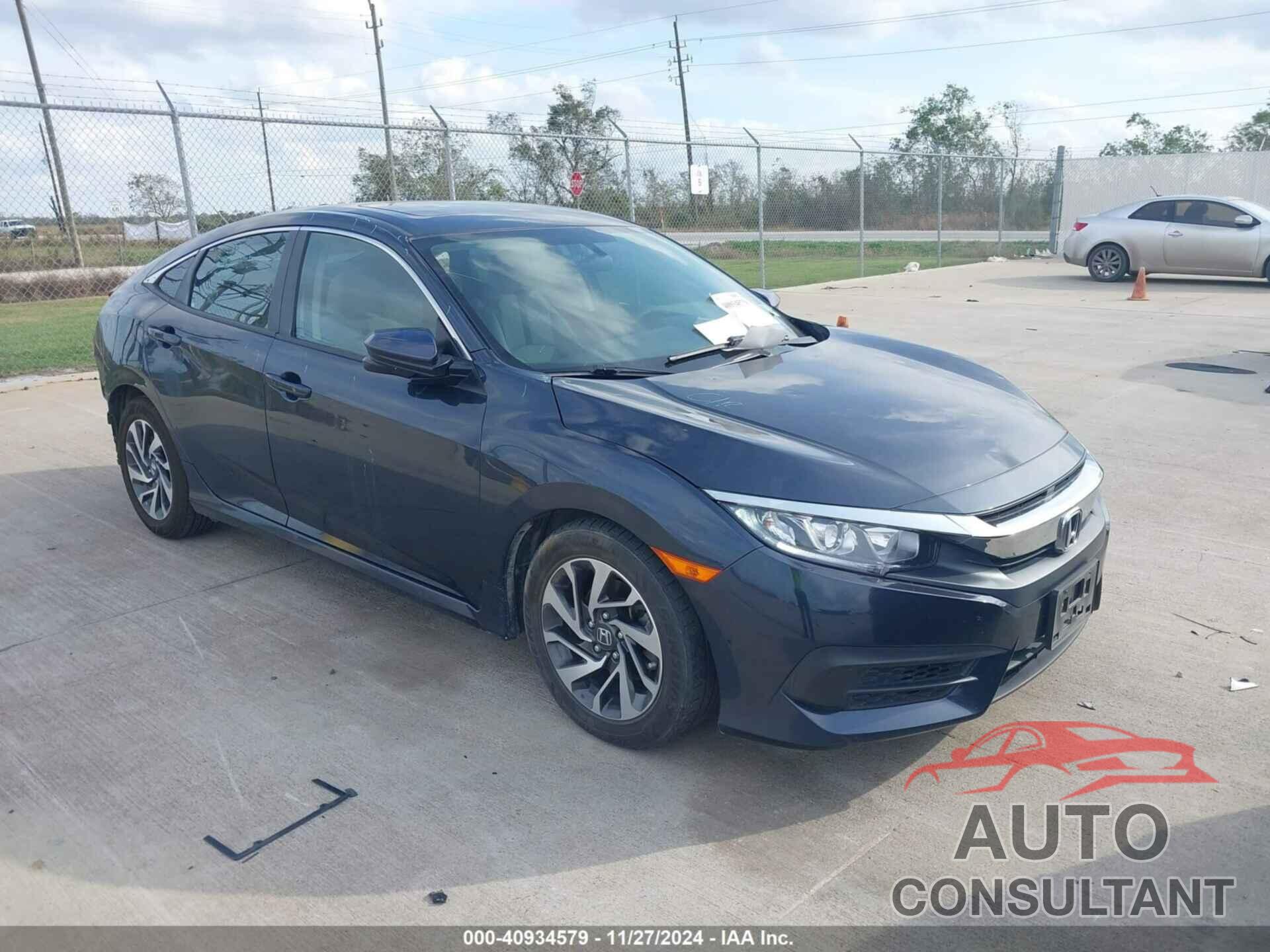 HONDA CIVIC 2018 - 19XFC2F77JE017193