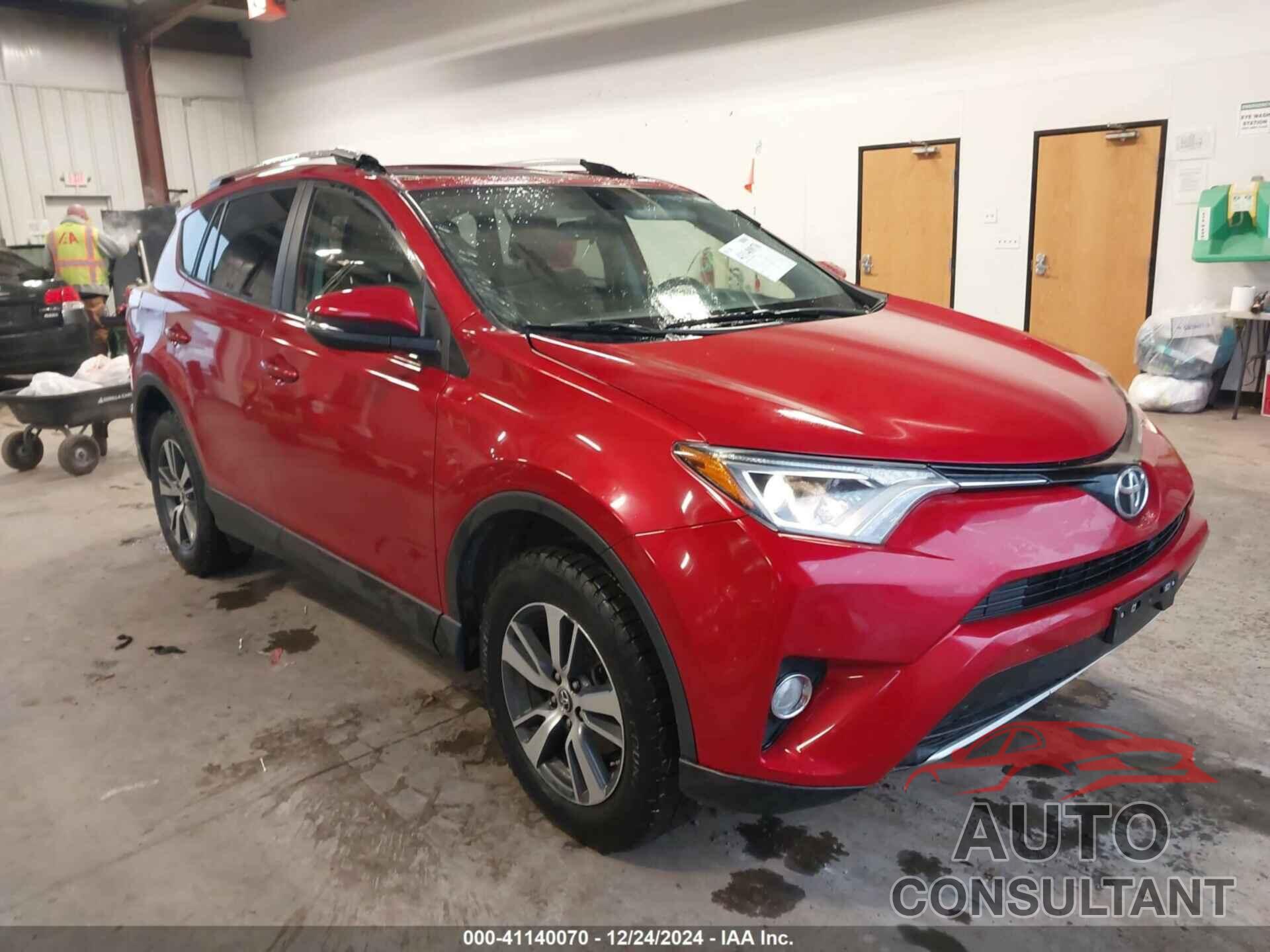 TOYOTA RAV4 2016 - JTMRFREV6GJ102423