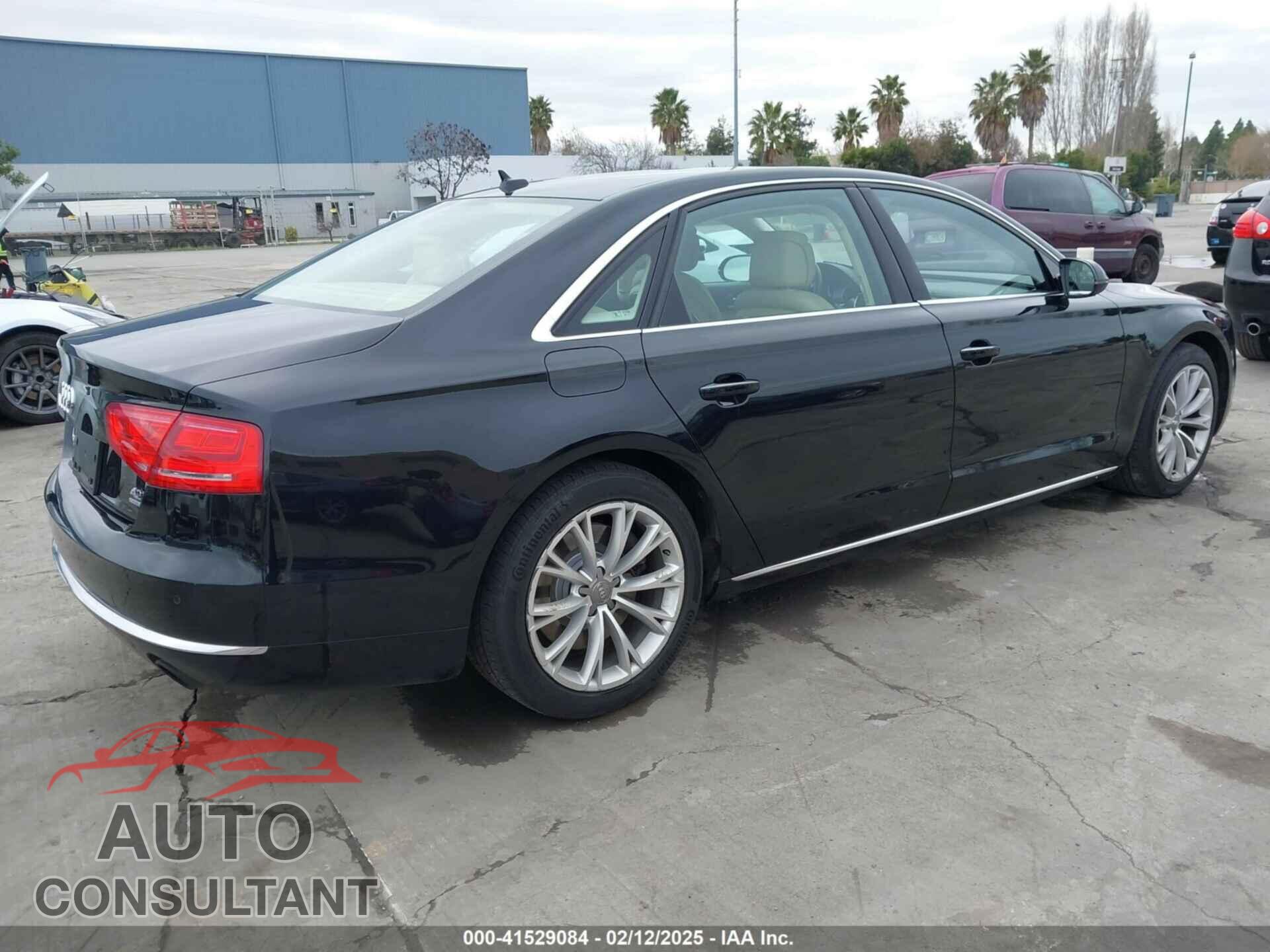 AUDI A8 L 2012 - WAURVAFD7CN005452