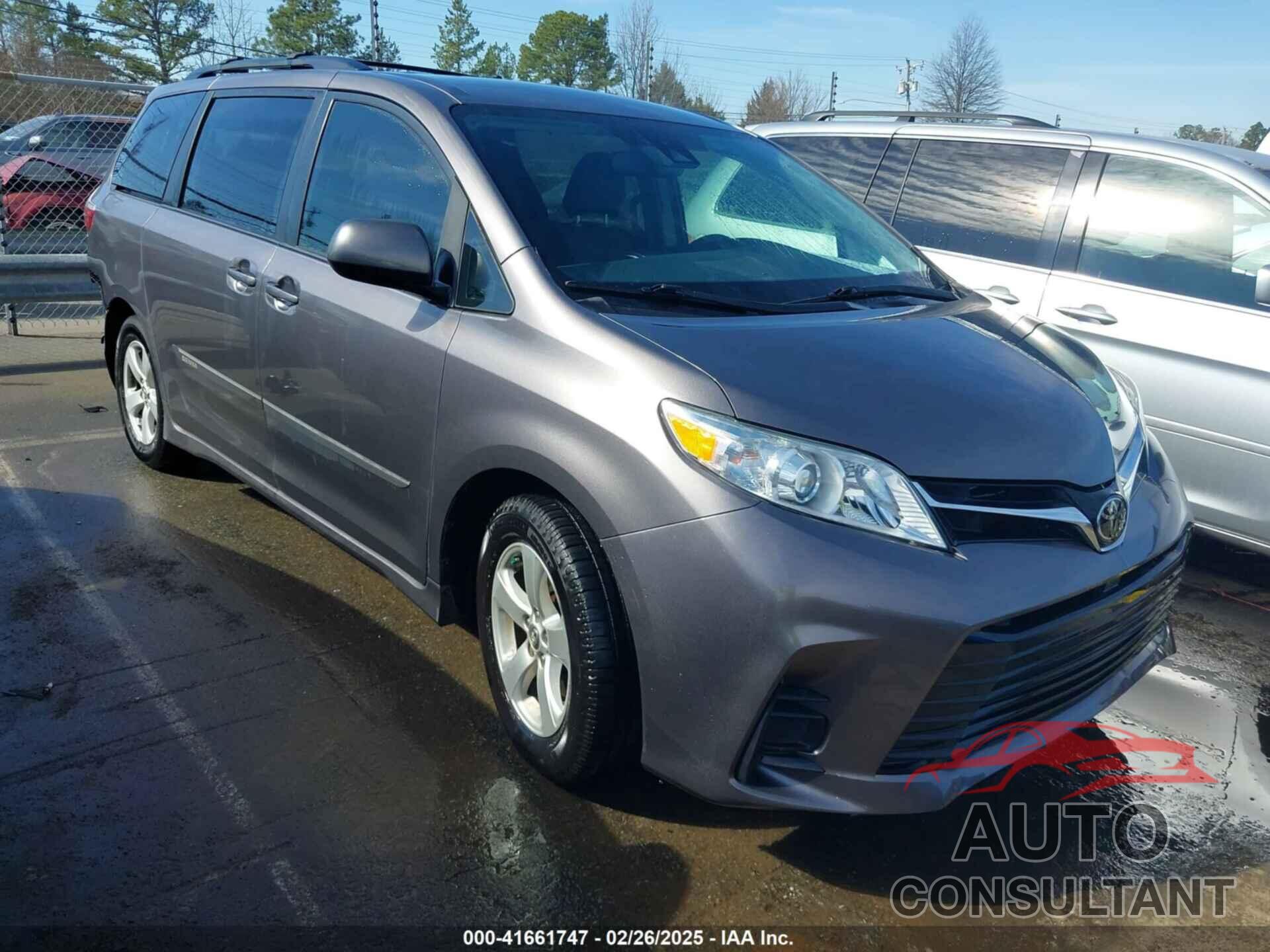 TOYOTA SIENNA 2019 - 5TDKZ3DC9KS003158