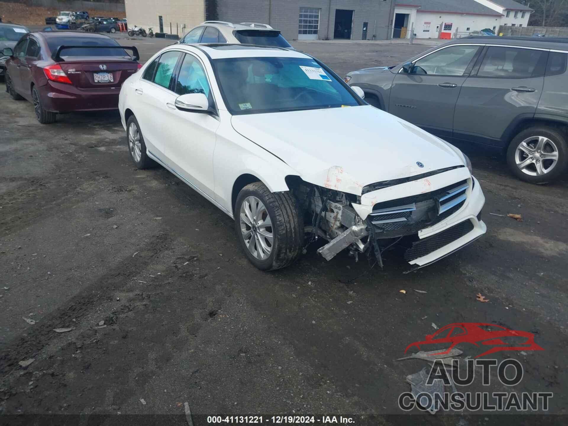 MERCEDES-BENZ C 300 2019 - 55SWF8EBXKU305770