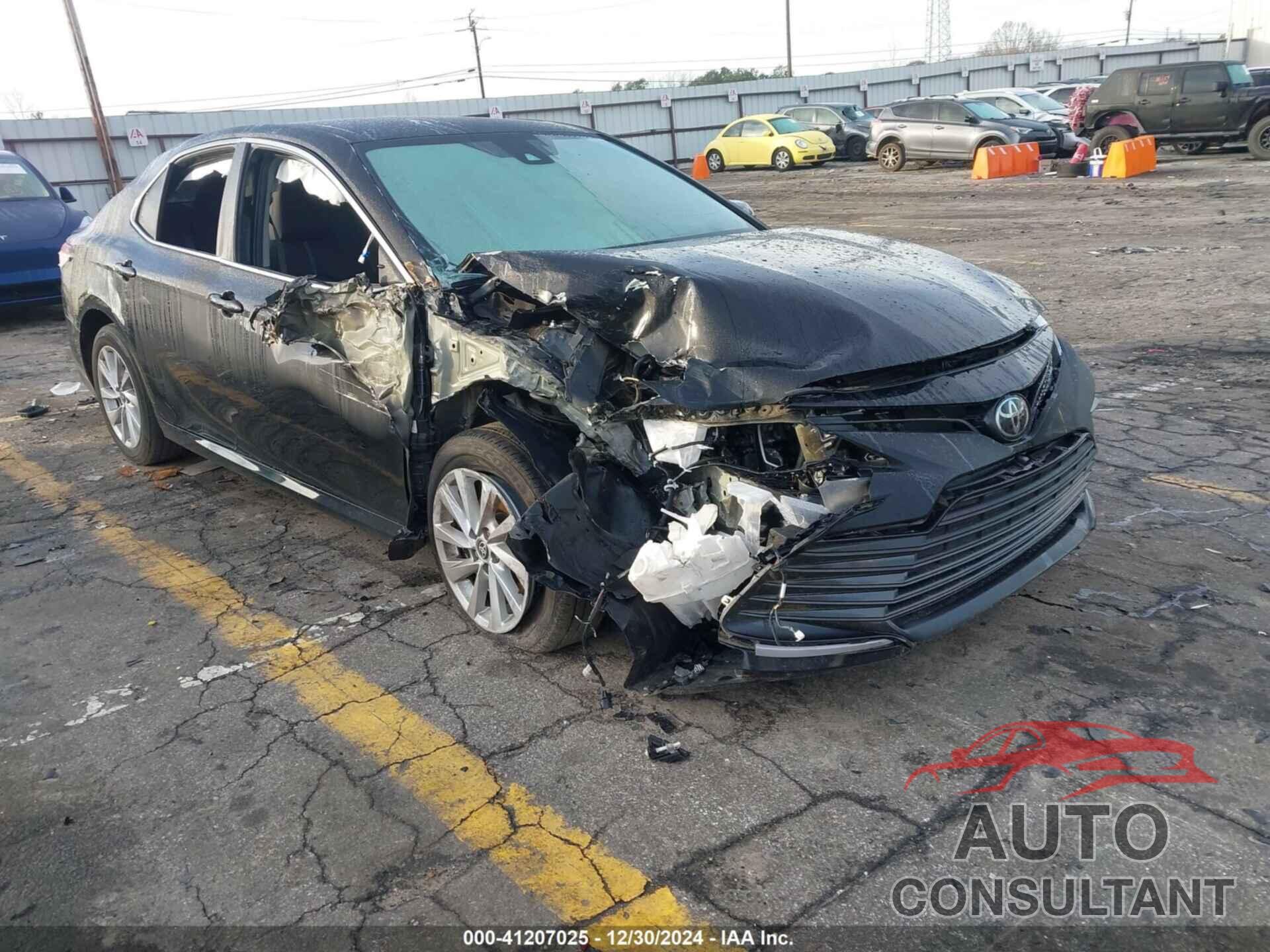 TOYOTA CAMRY 2023 - 4T1C11AK8PU756626