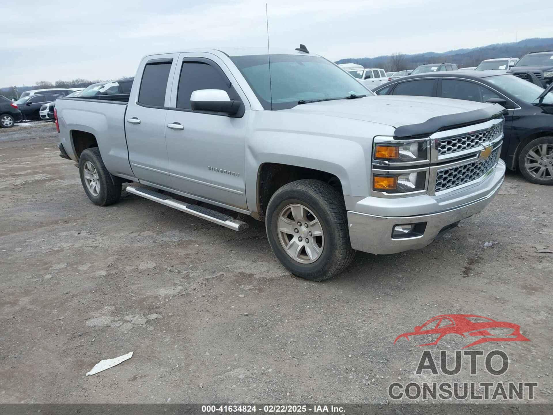 CHEVROLET SILVERADO 1500 2015 - 1GCRCREC2FZ170094