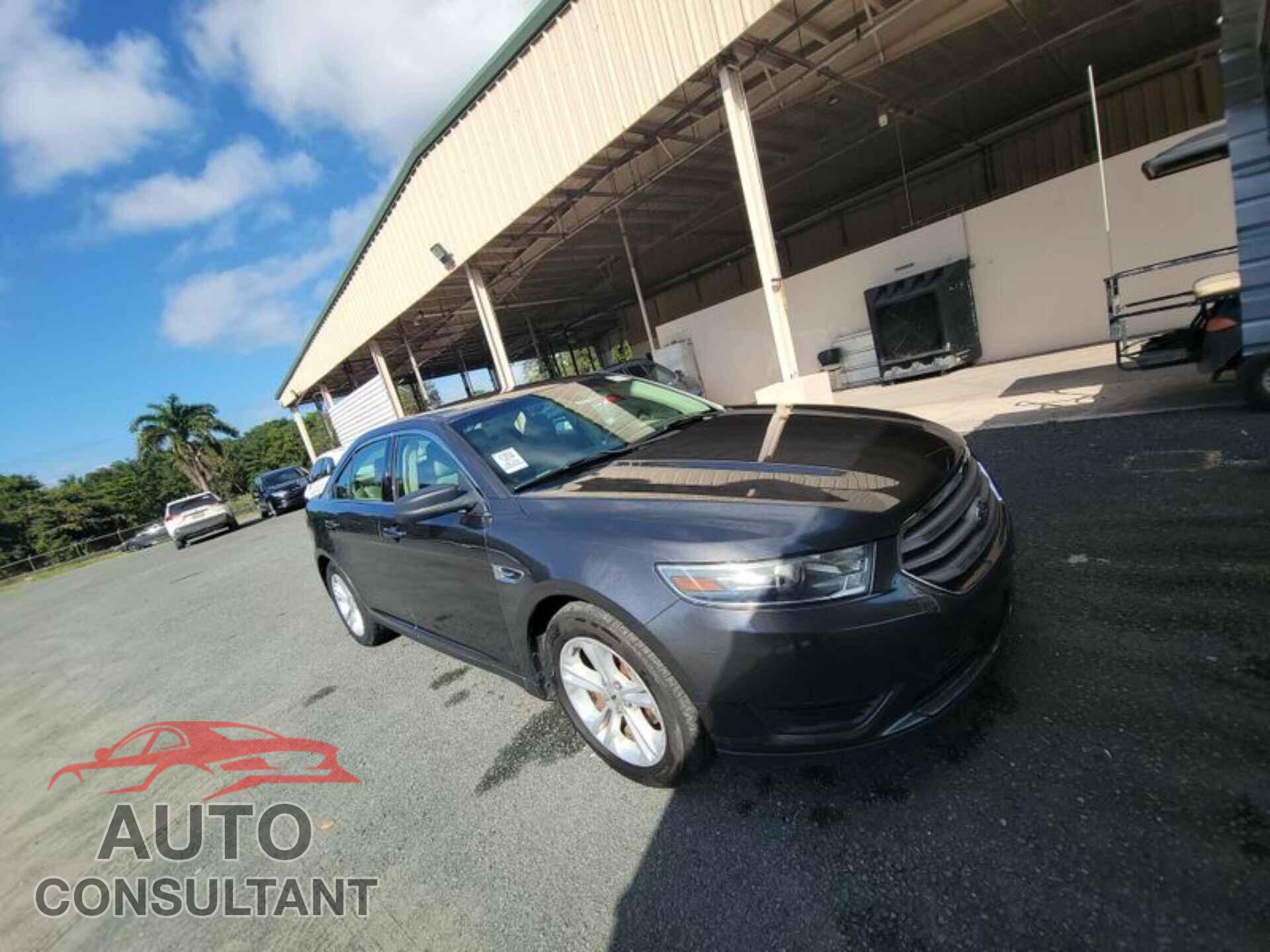 FORD TAURUS 2017 - 1FAHP2D9XHG120447