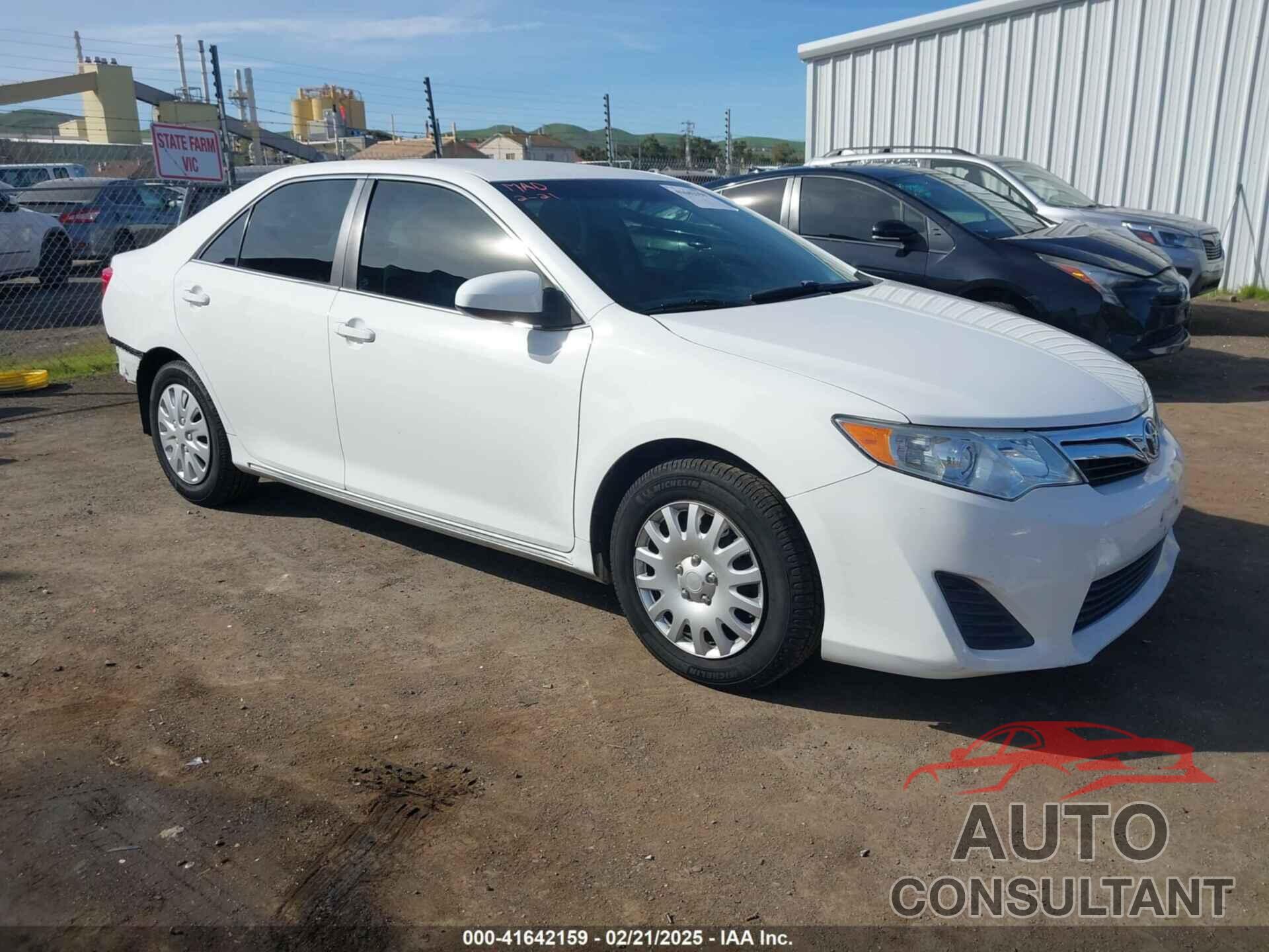 TOYOTA CAMRY 2014 - 4T4BF1FK7ER367582