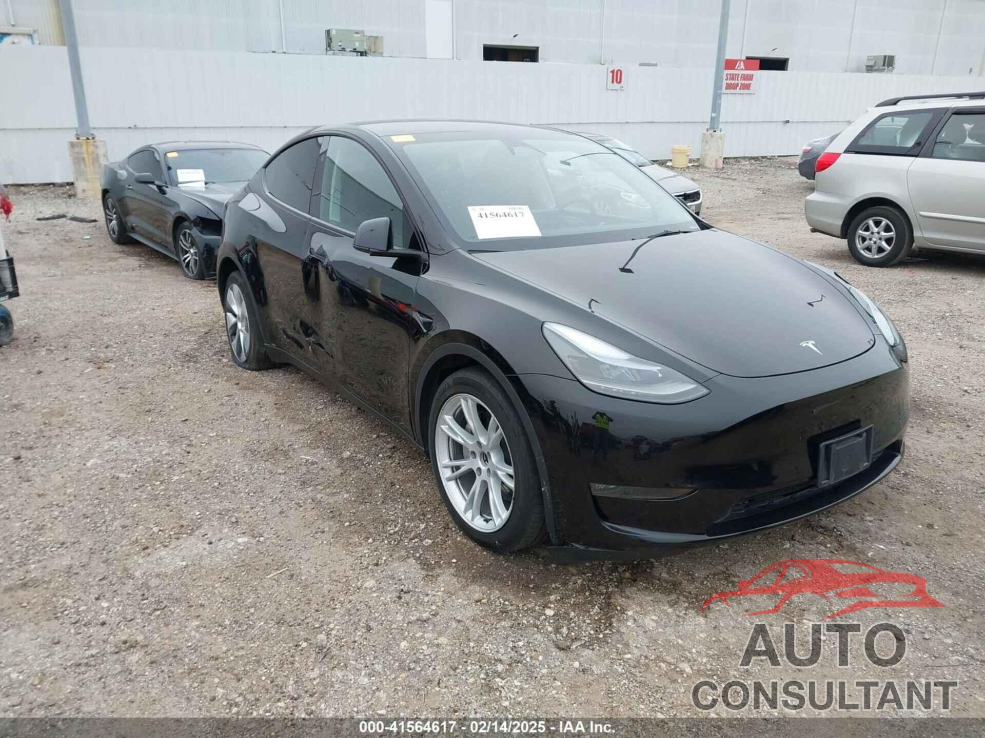 TESLA MODEL Y 2023 - 7SAYGDEEXPA181114