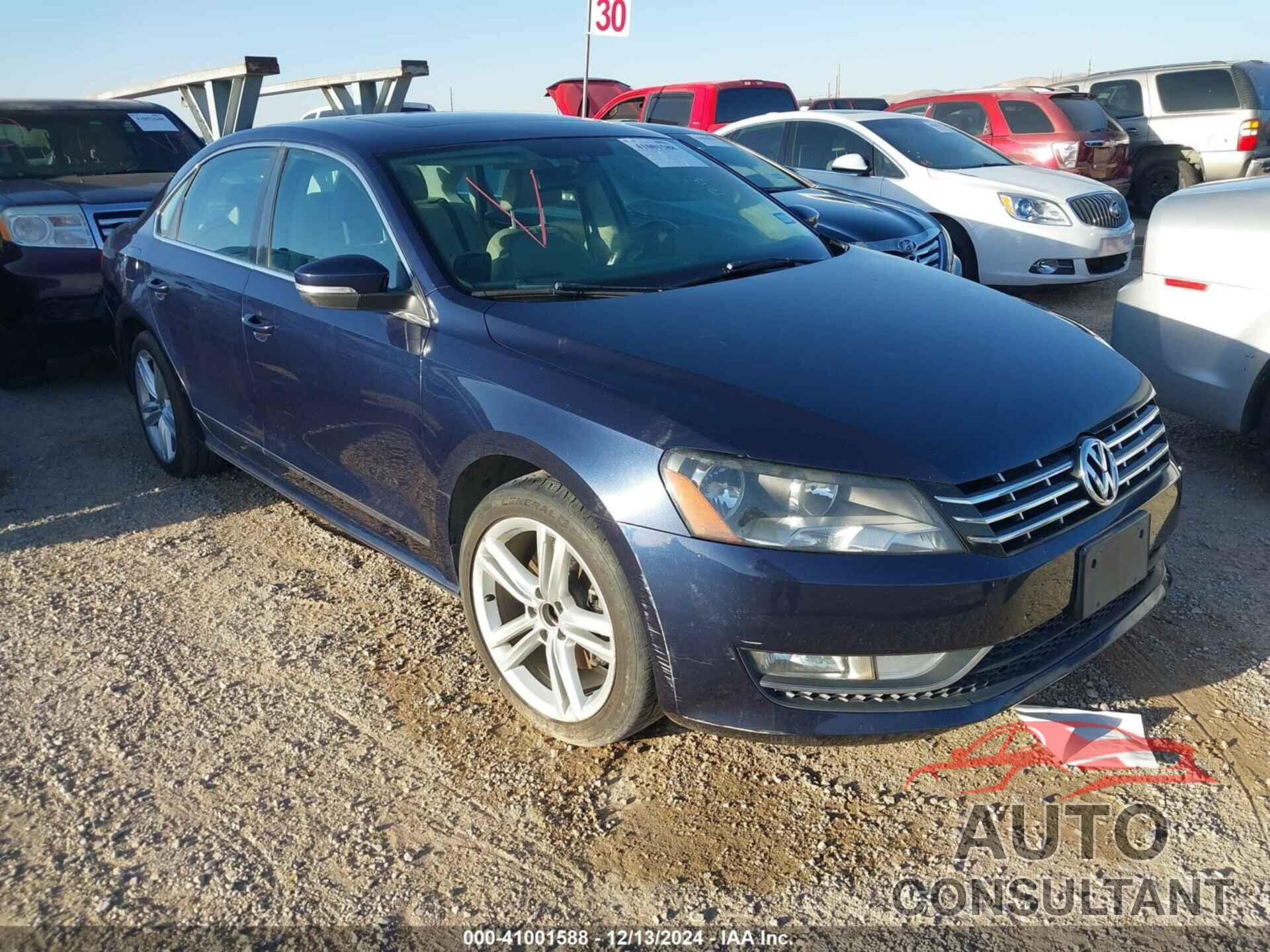 VOLKSWAGEN PASSAT 2013 - 1VWCN7A31DC040525