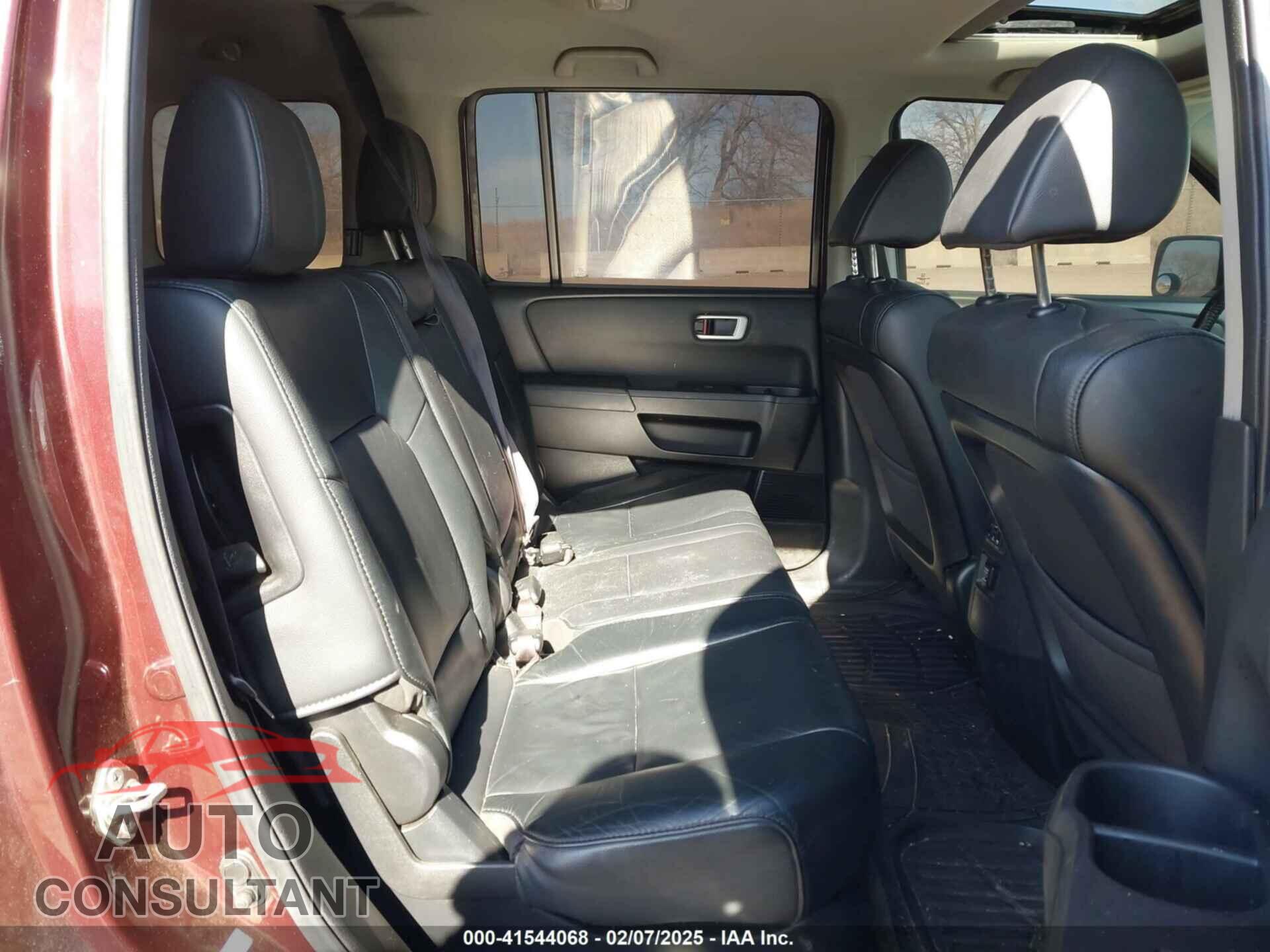 HONDA PILOT 2014 - 5FNYF4H52EB055650