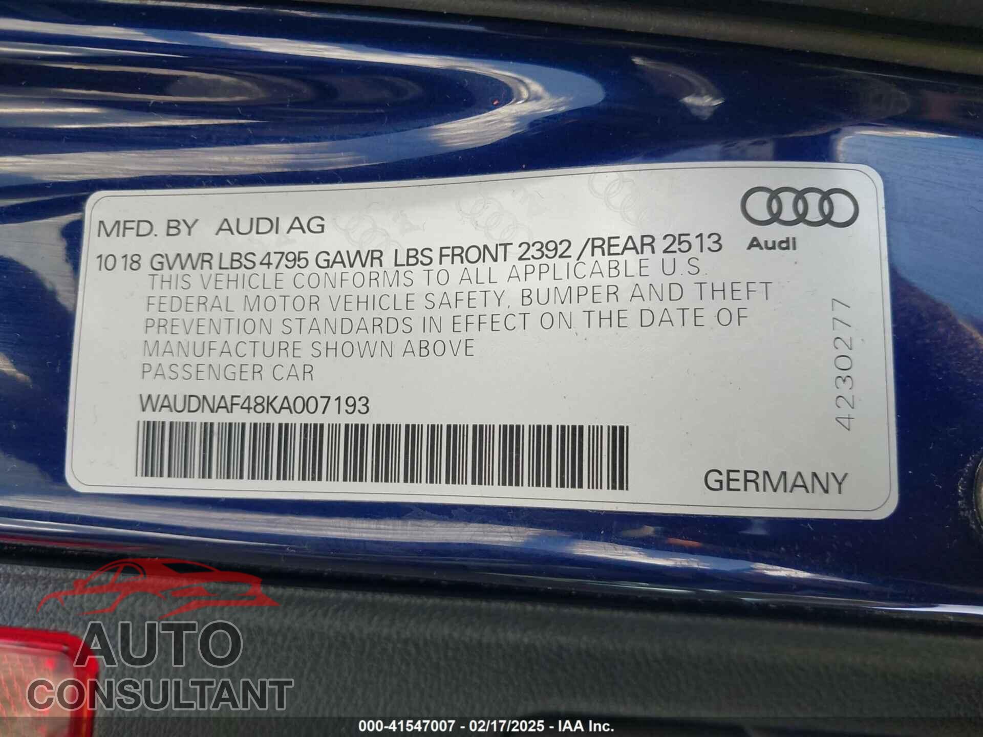 AUDI A4 2019 - WAUDNAF48KA007193