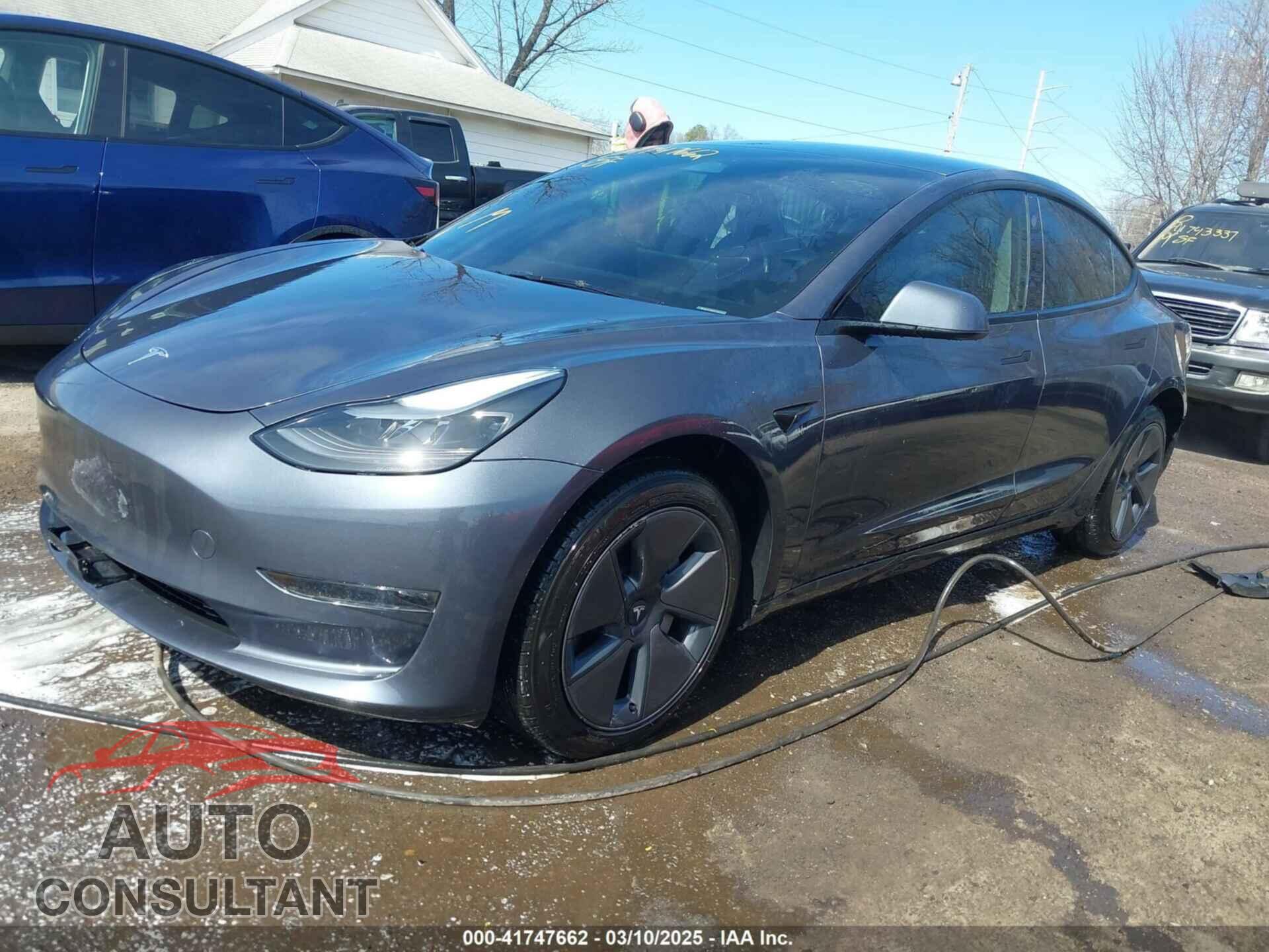 TESLA MODEL 3 2023 - 5YJ3E1EA7PF674048