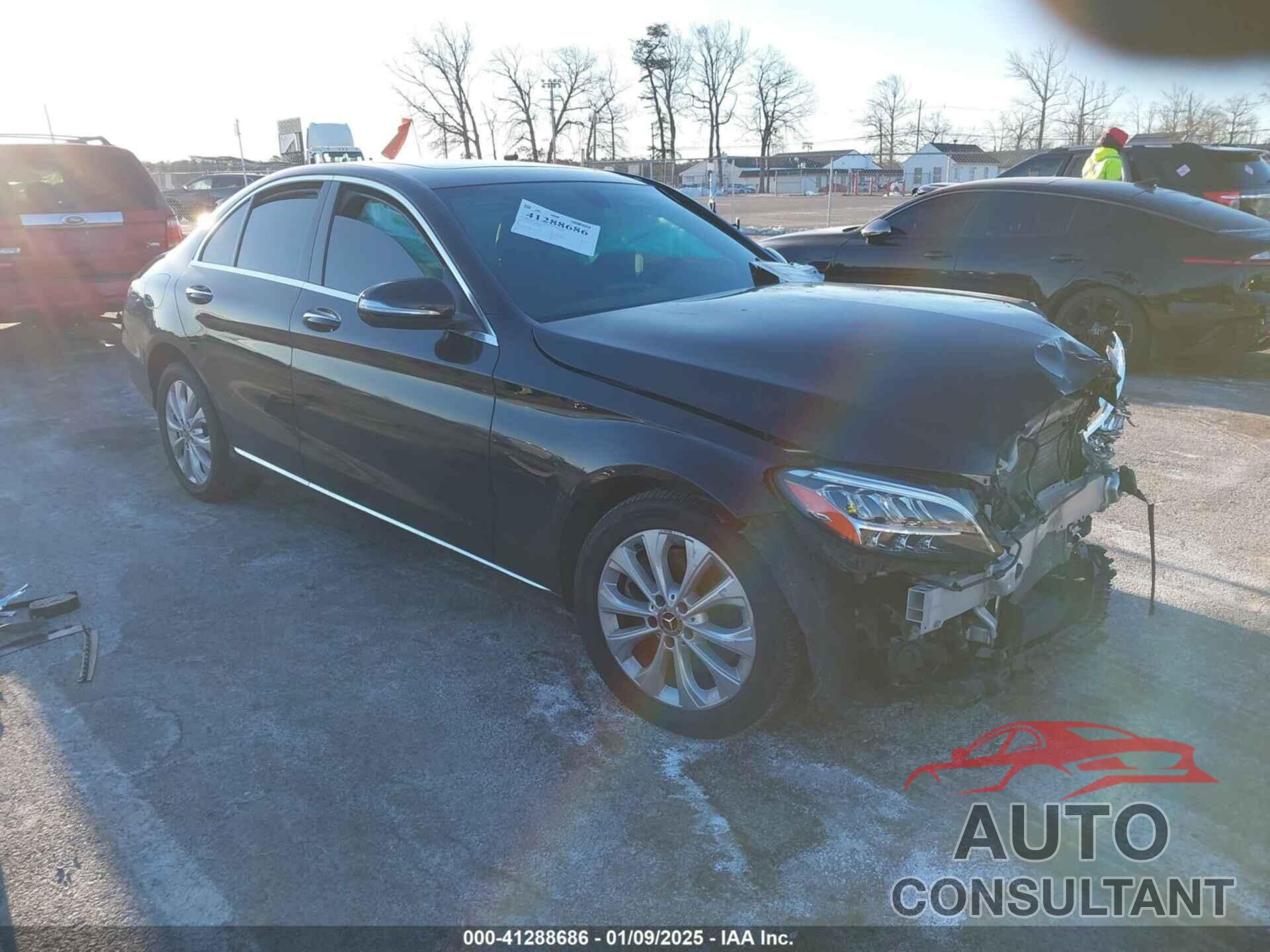 MERCEDES-BENZ C 300 2019 - 55SWF8EB1KU305740