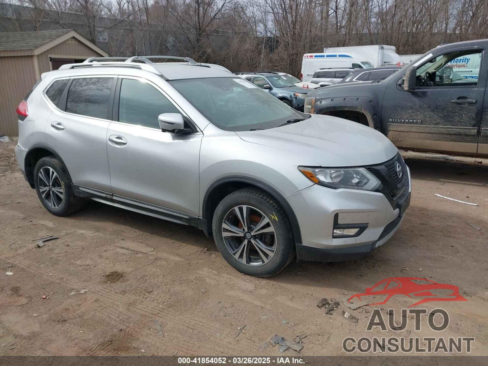 NISSAN ROGUE 2017 - 5N1AT2MV8HC770837