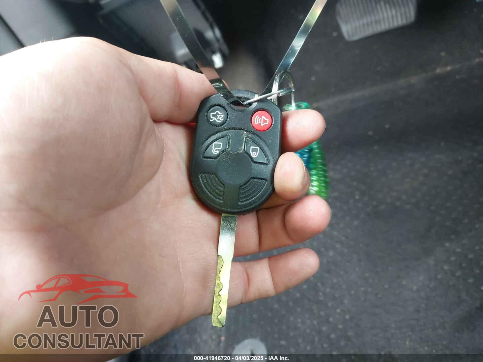 FORD FOCUS 2017 - 1FADP3F23HL277572