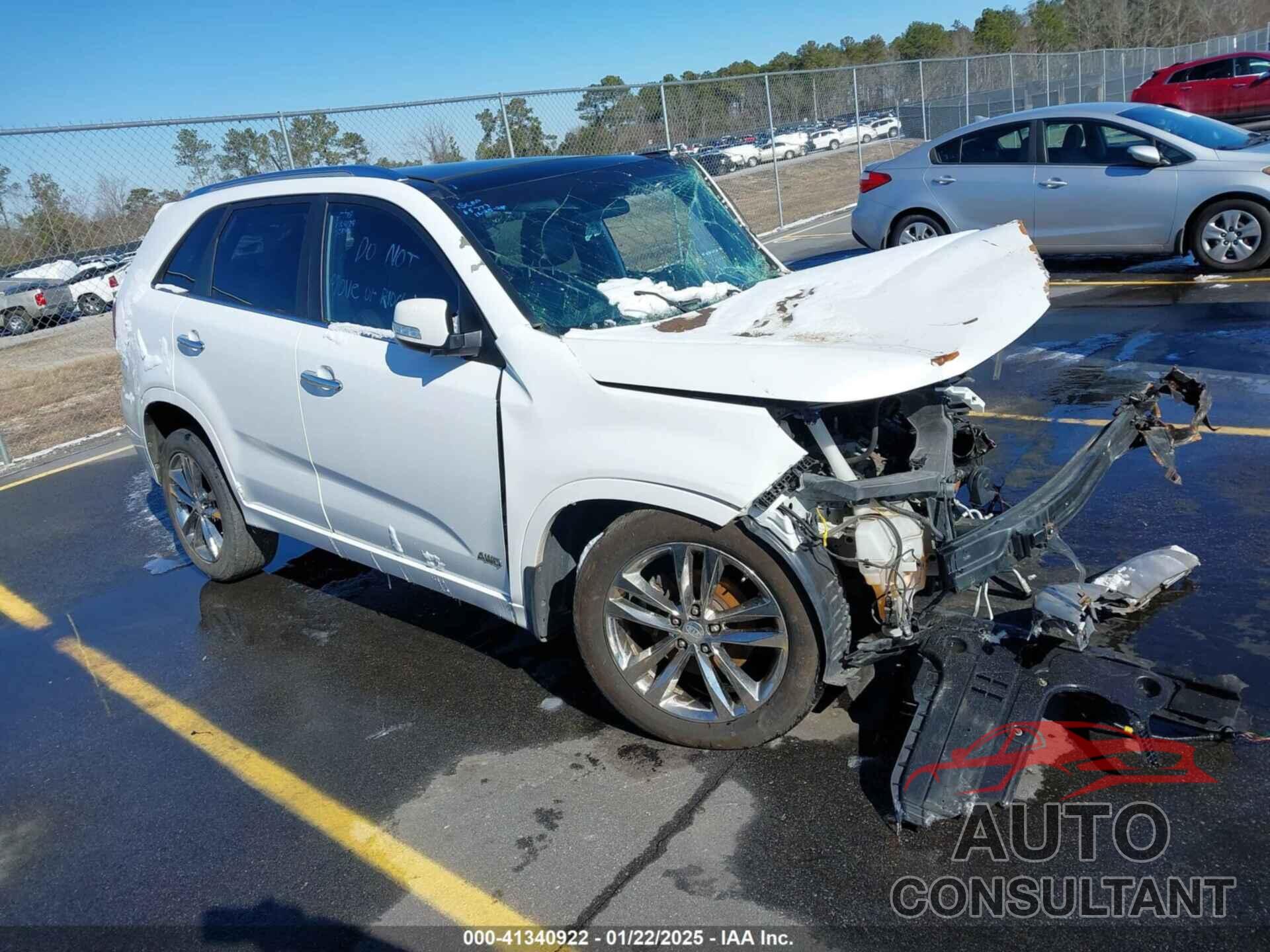 KIA SORENTO 2014 - 5XYKWDA70EG443390