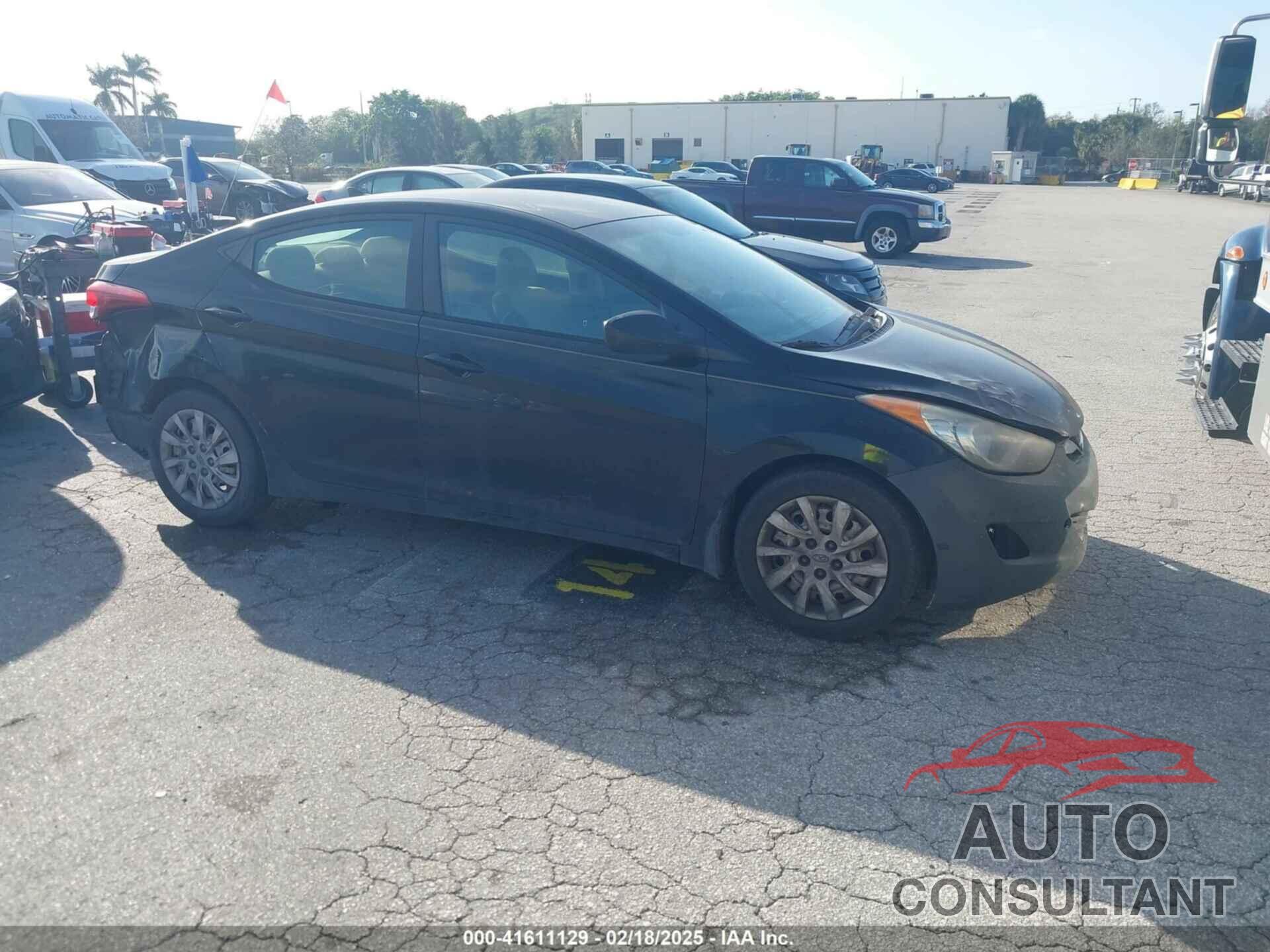 HYUNDAI ELANTRA 2012 - KMHDH4AE3CU418606
