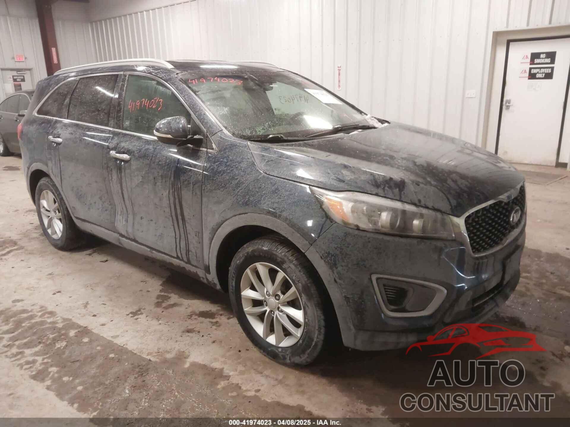 KIA SORENTO 2017 - 5XYPG4A32HG216089