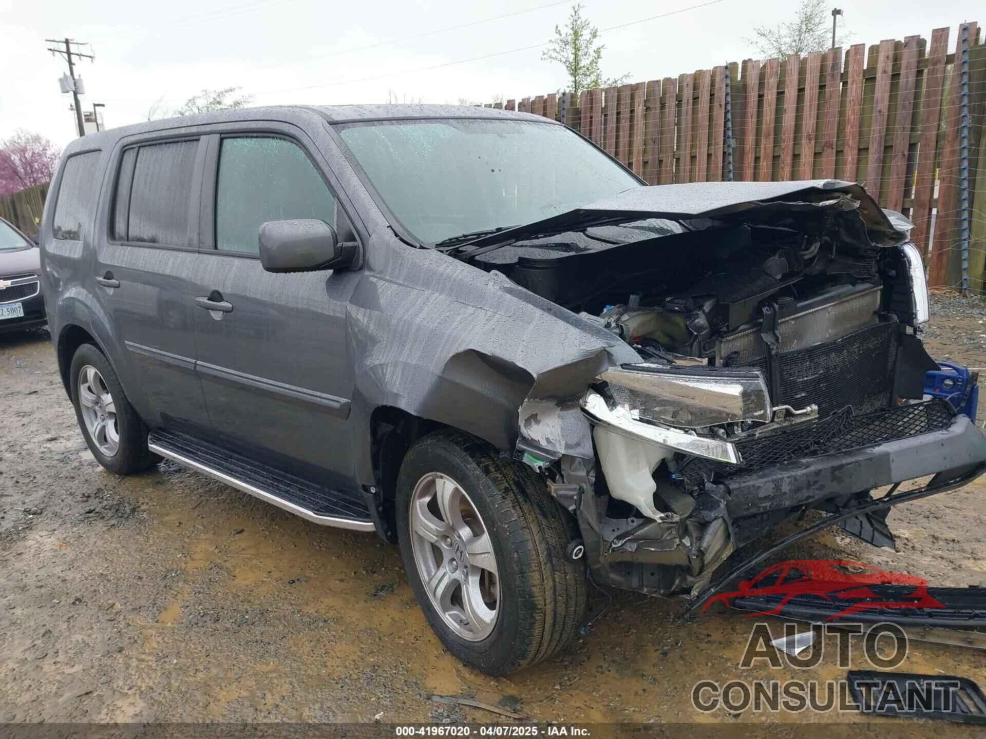 HONDA PILOT 2013 - 5FNYF4H61DB040001