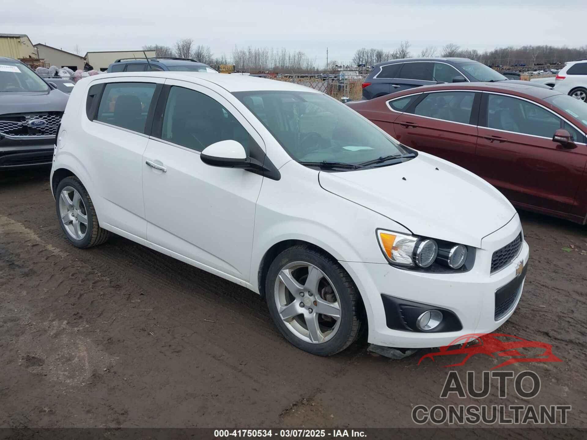CHEVROLET SONIC 2016 - 1G1JE6SB9G4146075