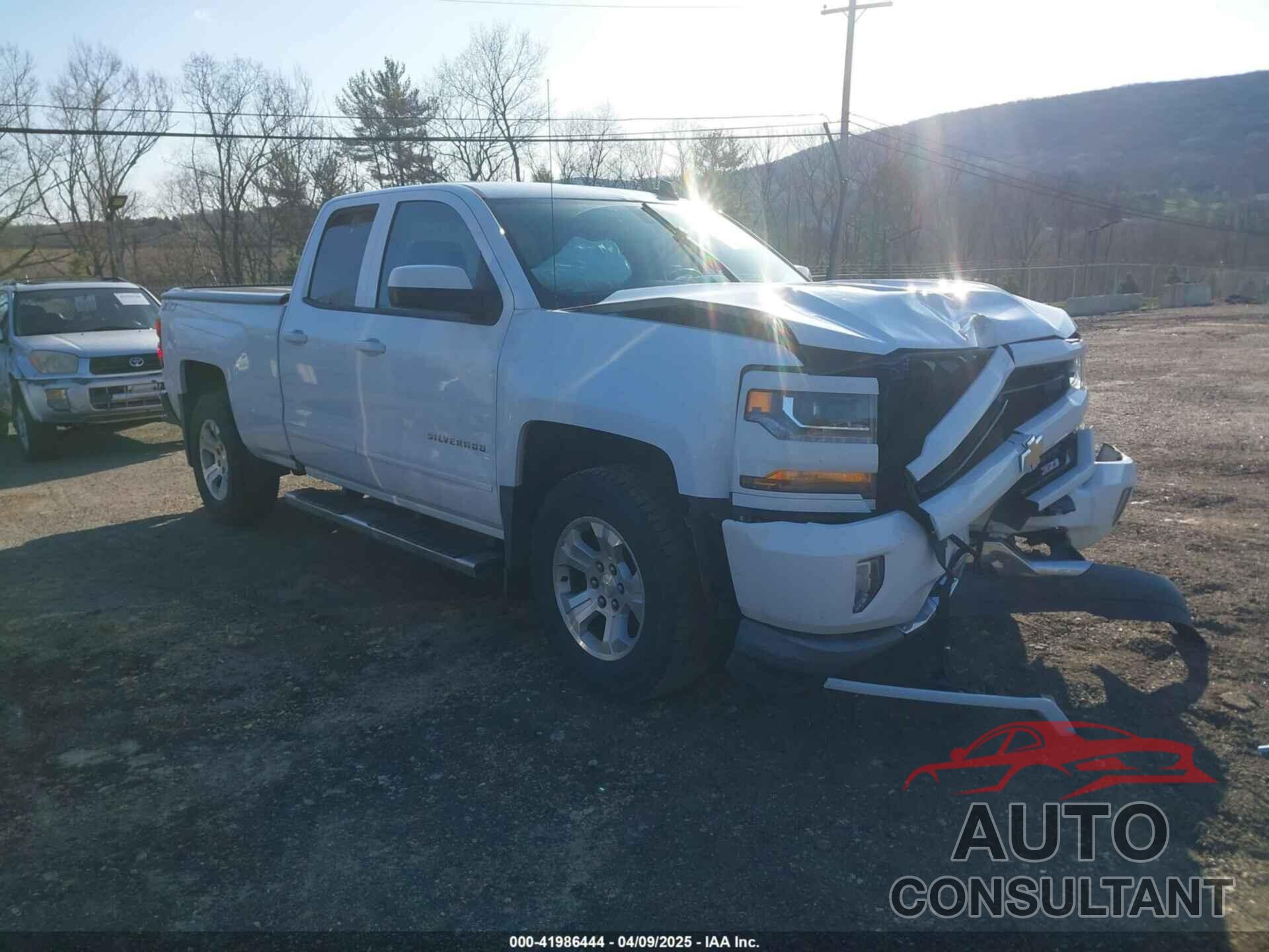 CHEVROLET SILVERADO 1500 2016 - 1GCVKREC2GZ137552