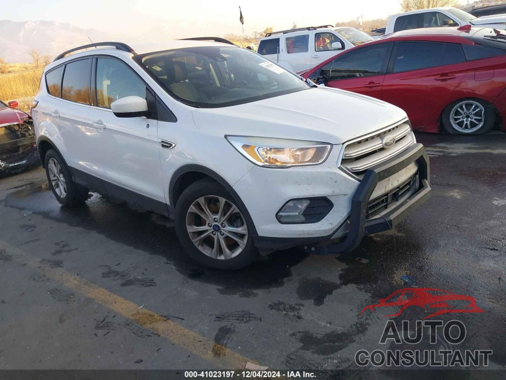 FORD ESCAPE 2018 - 1FMCU9GD6JUC13023