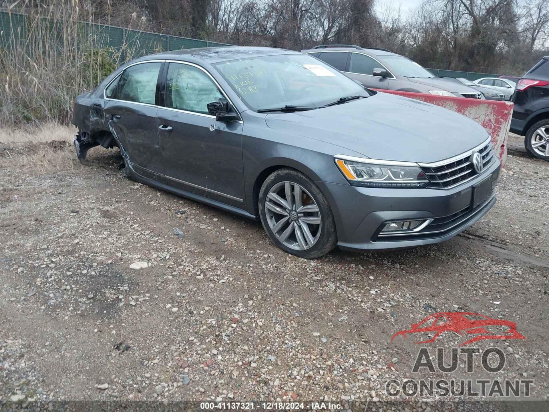 VOLKSWAGEN PASSAT 2017 - 1VWGT7A3XHC053531