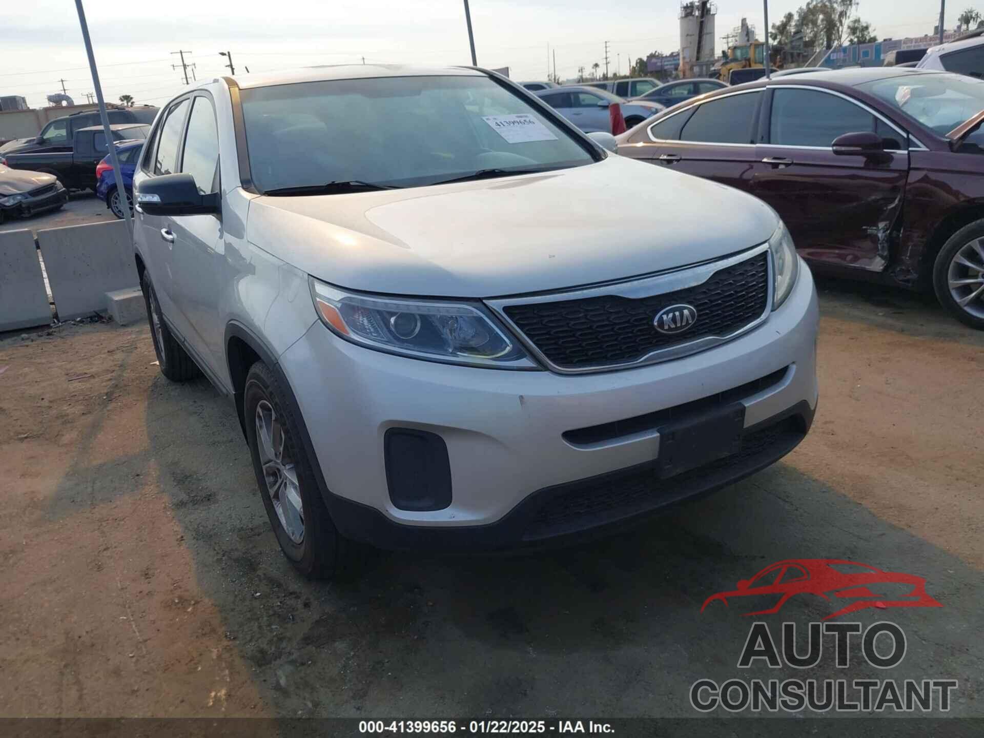 KIA SORENTO 2015 - 5XYKT3A69FG599701