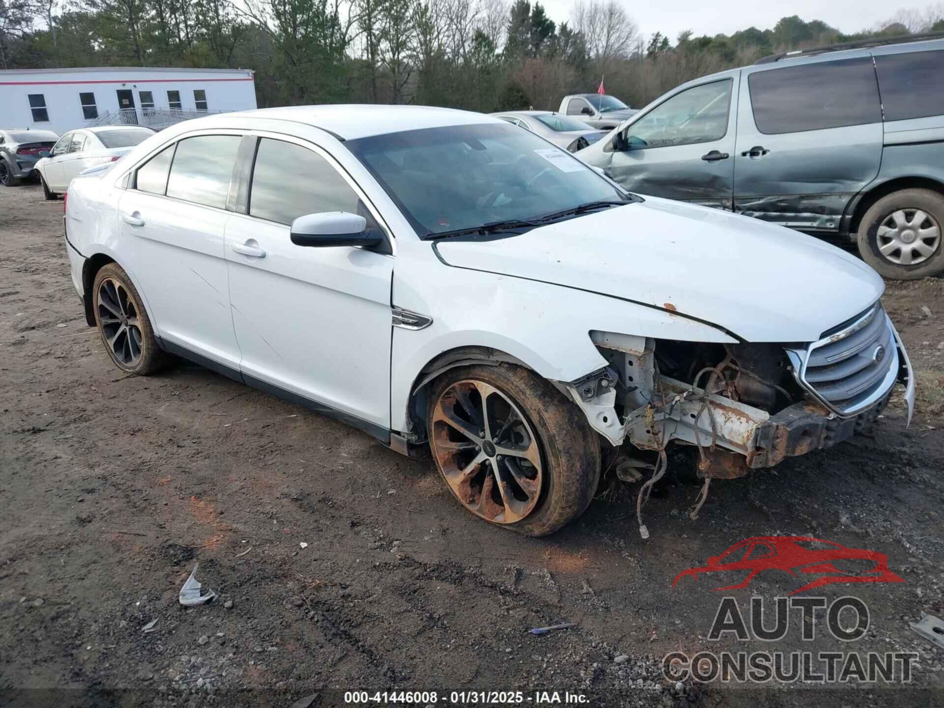 FORD TAURUS 2015 - 1FAHP2E82FG174361