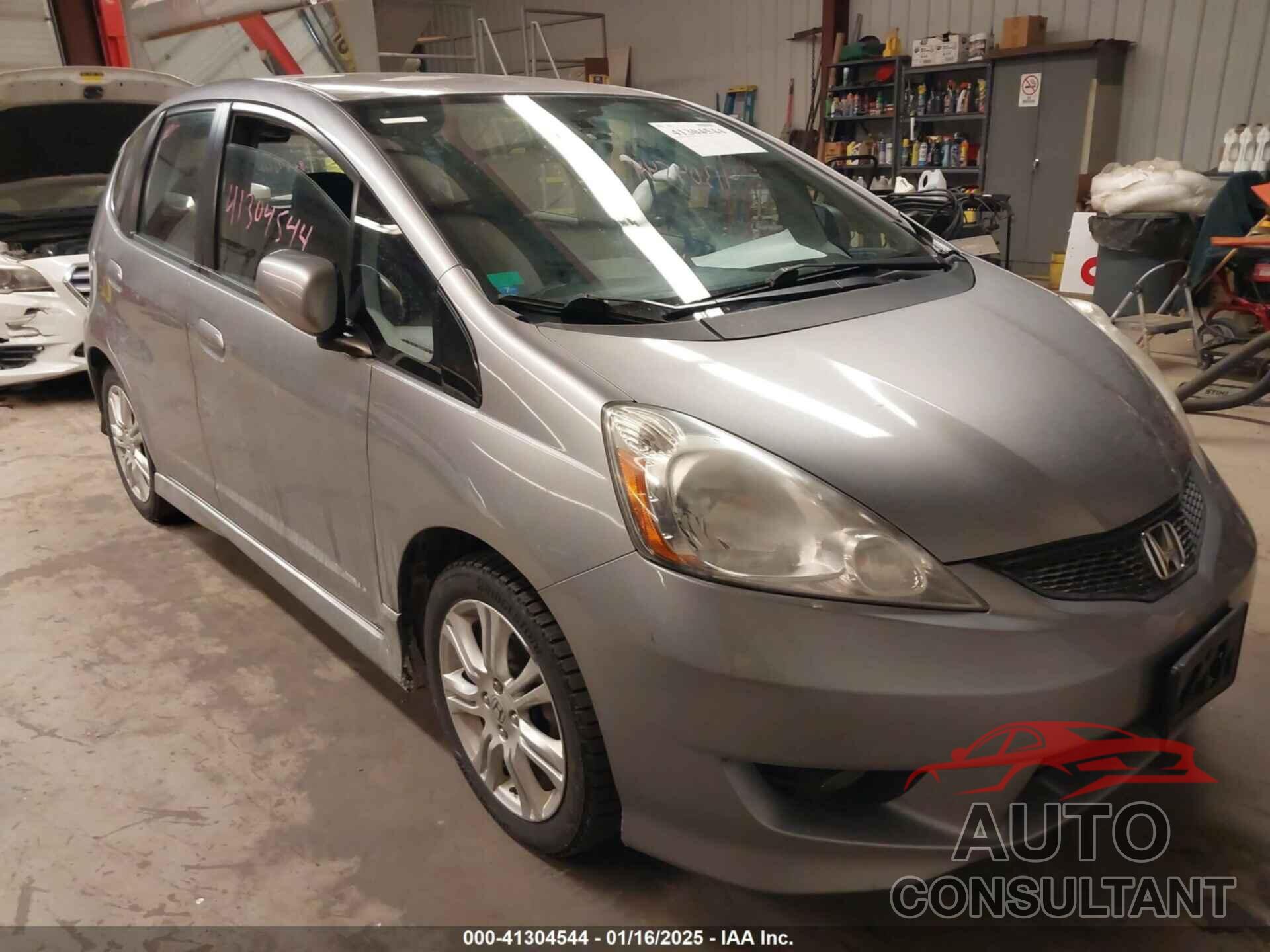 HONDA FIT 2009 - JHMGE874X9S024121