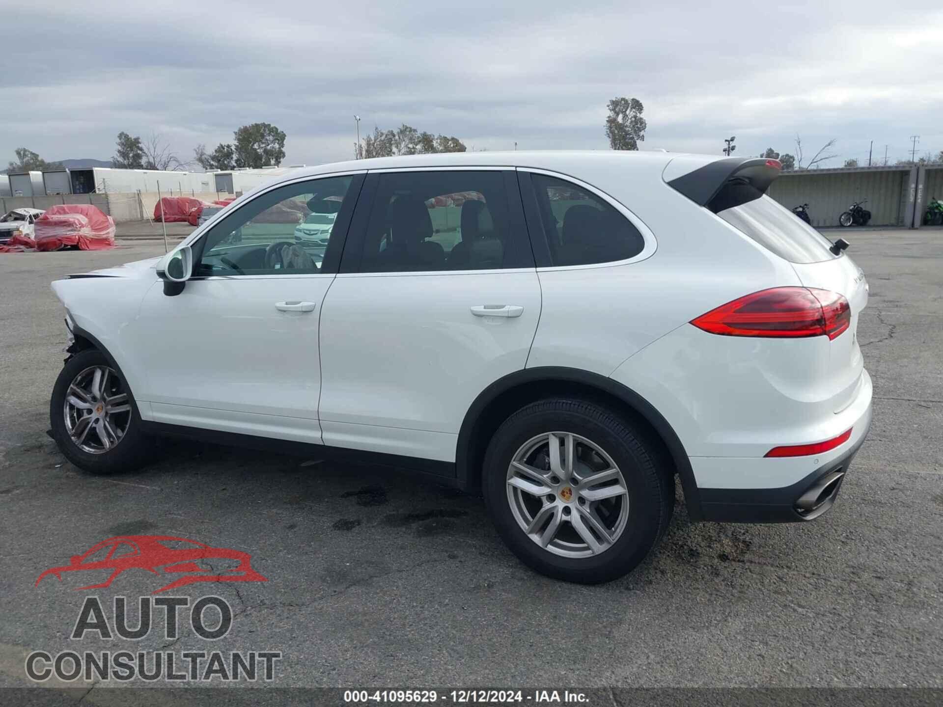 PORSCHE CAYENNE 2016 - WP1AA2A2XGKA12229