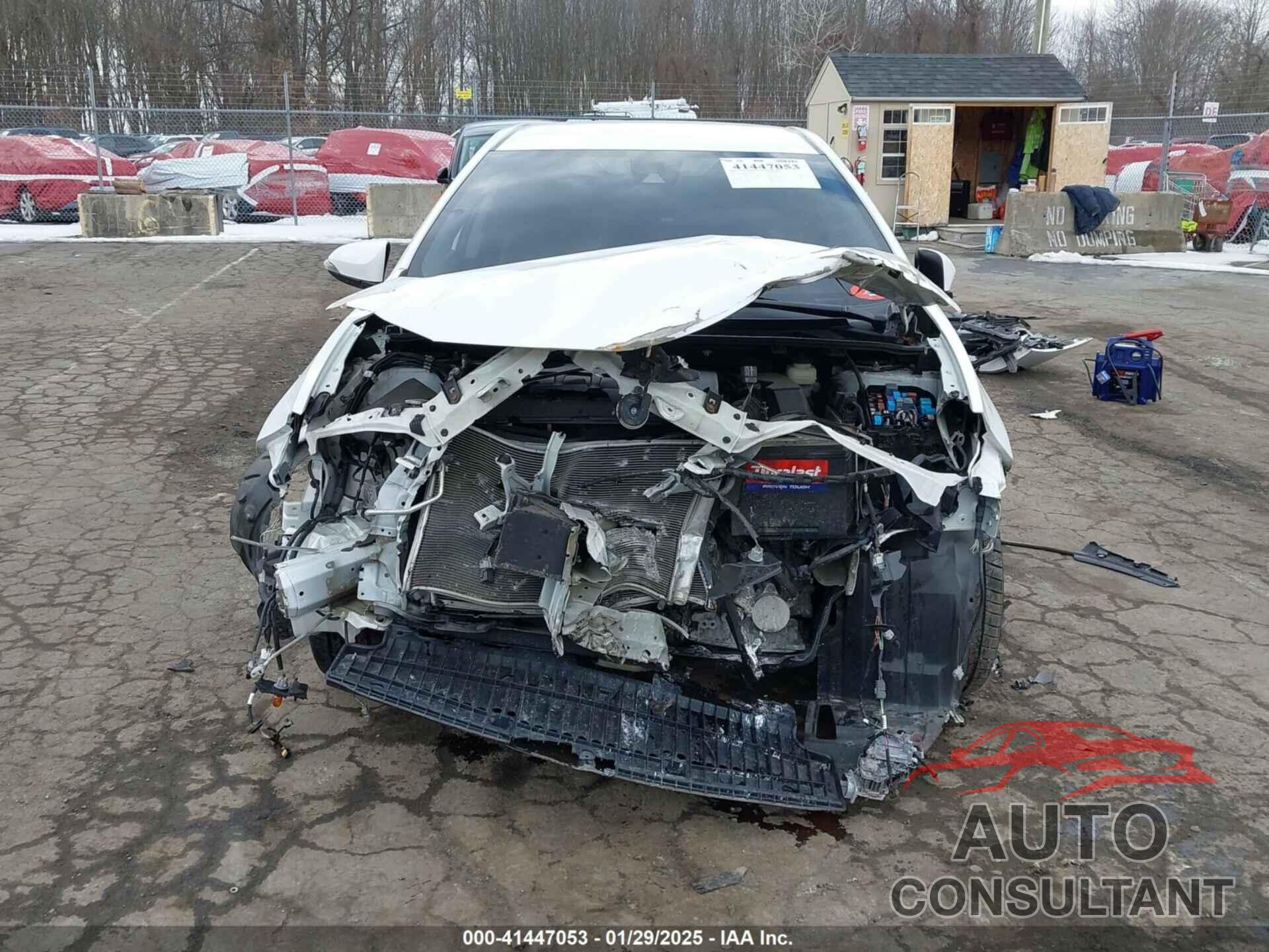 TOYOTA COROLLA 2017 - 2T1BURHE5HC820982