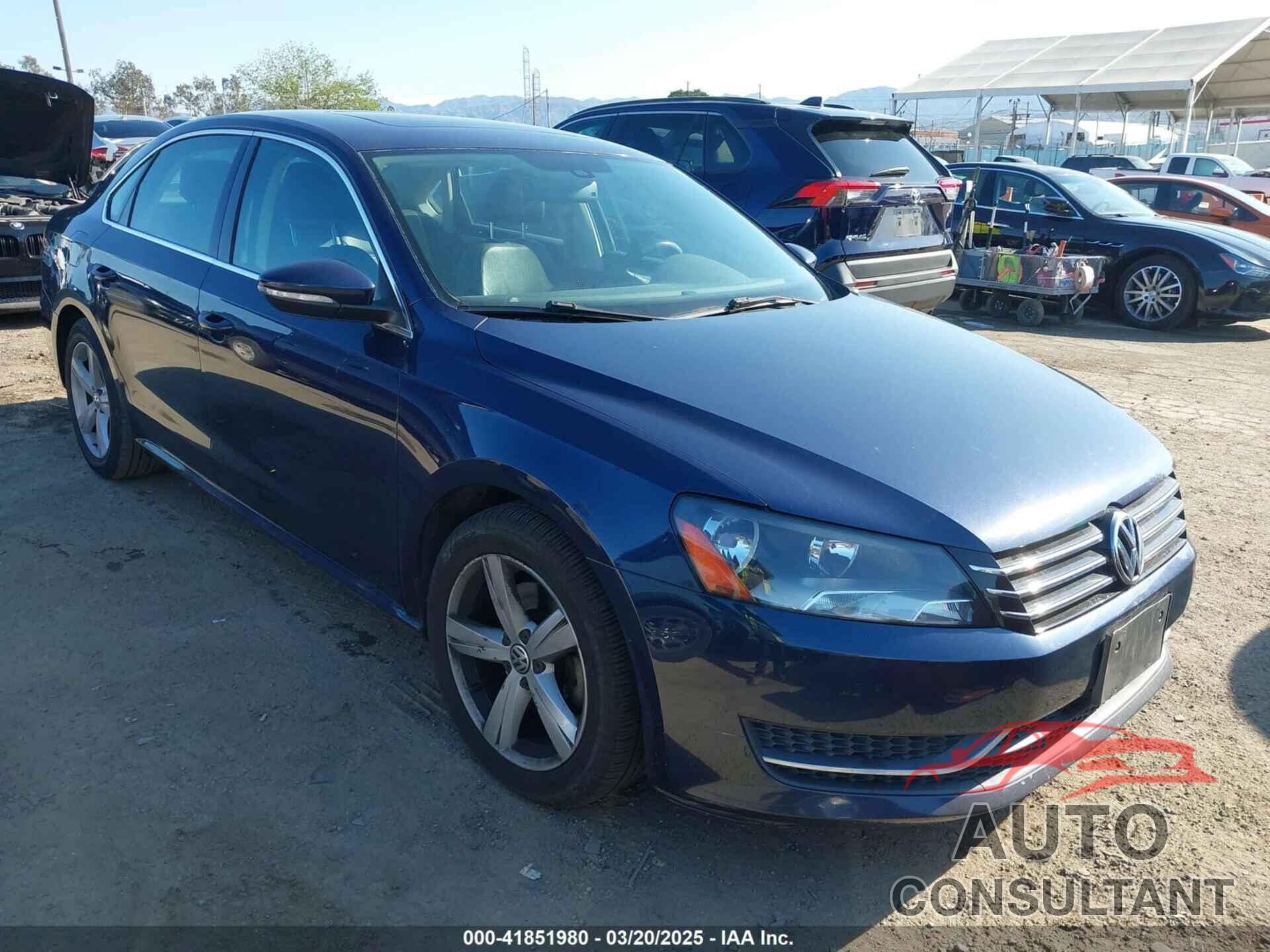 VOLKSWAGEN PASSAT 2012 - 1VWBP7A32CC026380