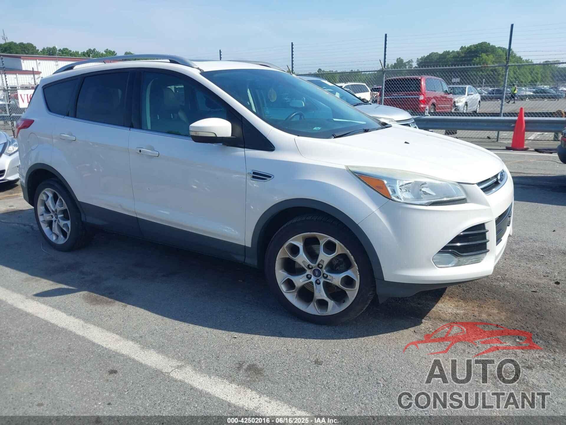 FORD ESCAPE 2015 - 1FMCU0J94FUC19877