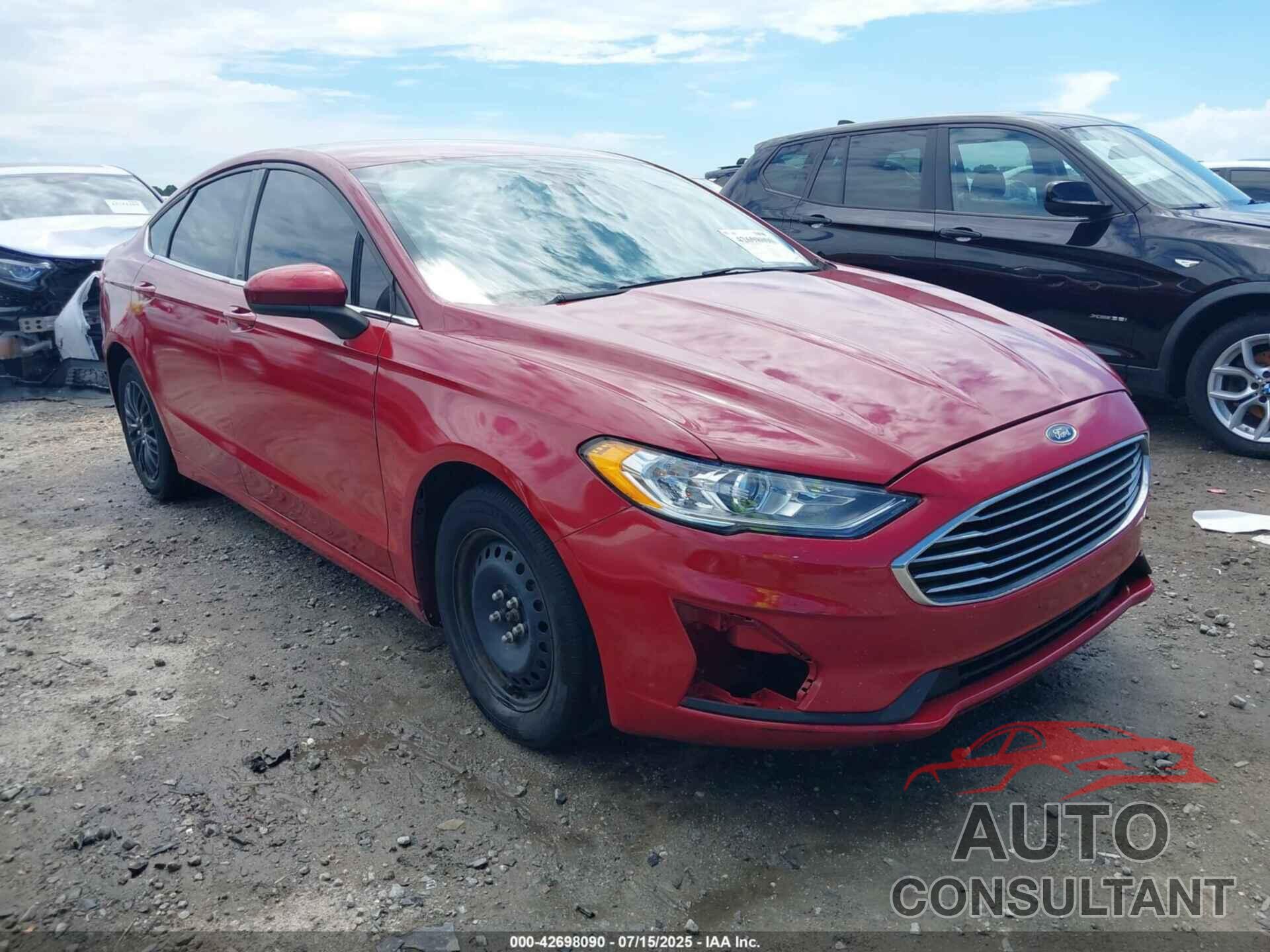 FORD FUSION 2019 - 3FA6P0G72KR111604