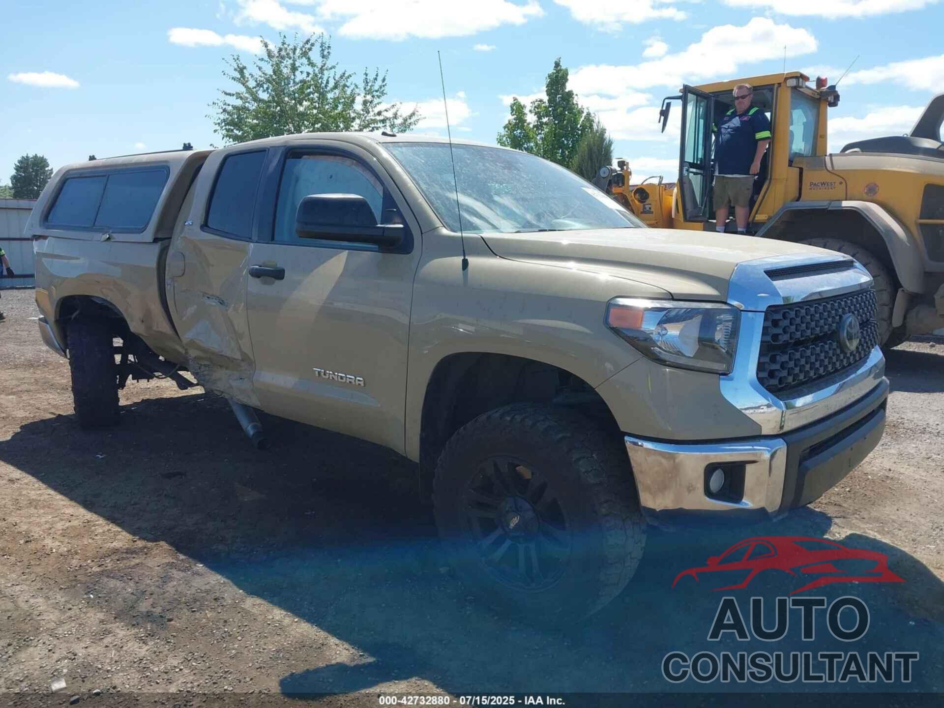 TOYOTA TUNDRA 2018 - 5TFUM5F17JX077086