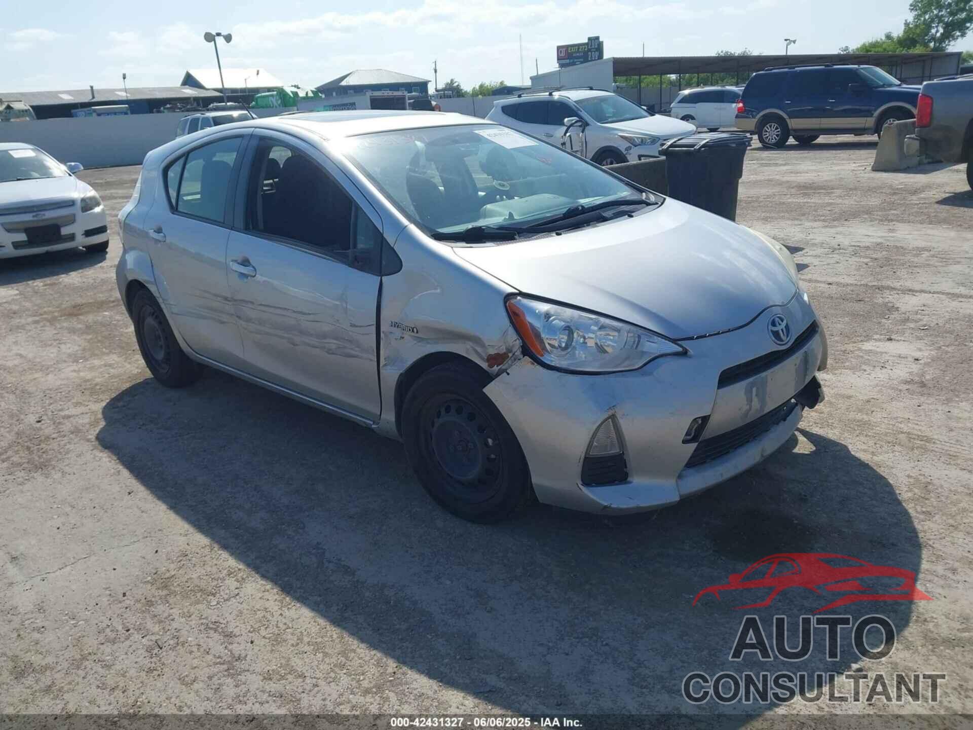 TOYOTA PRIUS C 2013 - JTDKDTB37D1045572