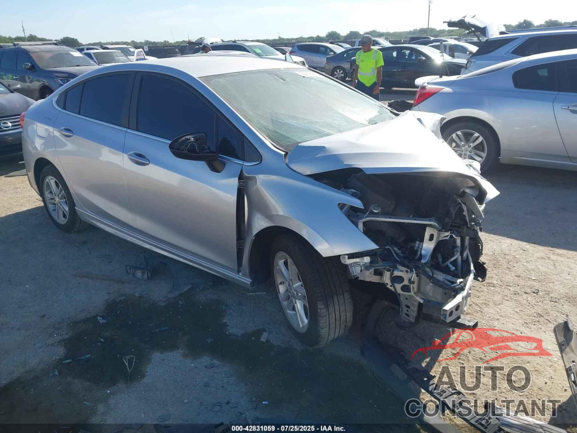 CHEVROLET CRUZE 2016 - 1G1BE5SM4G7237172