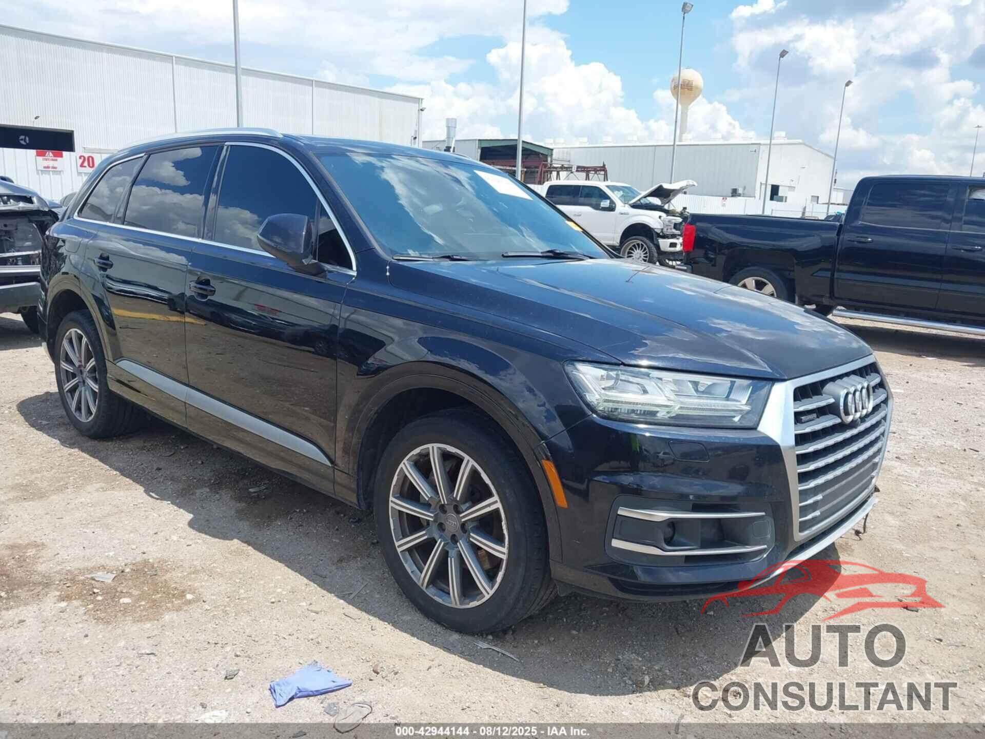 AUDI Q7 2017 - WA1LAAF70HD051971