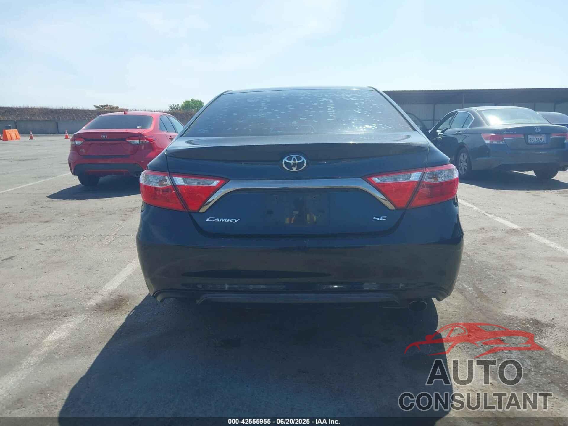 TOYOTA CAMRY 2016 - 4T1BF1FK2GU504022