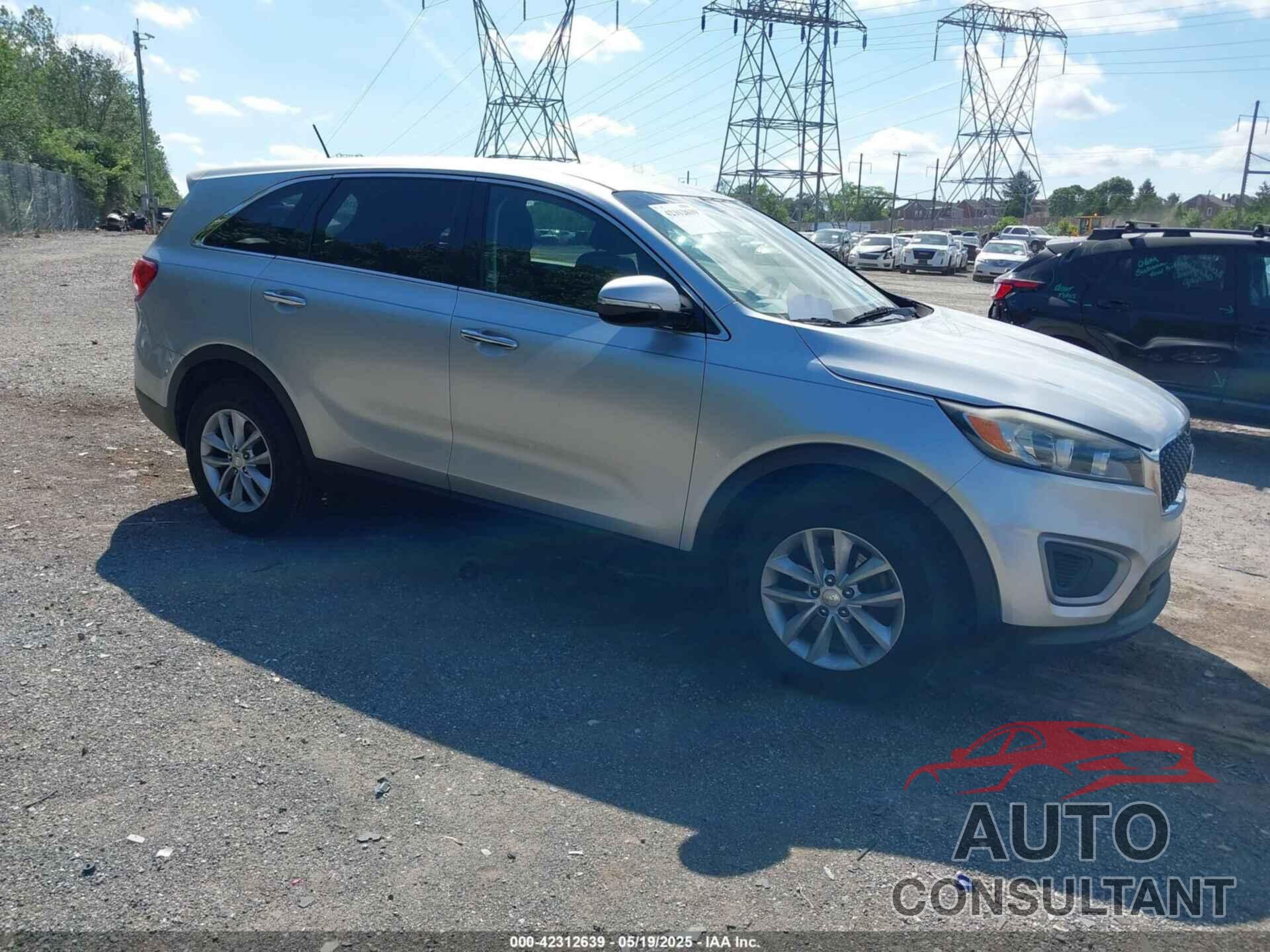 KIA SORENTO 2016 - 5XYPG4A33GG006907