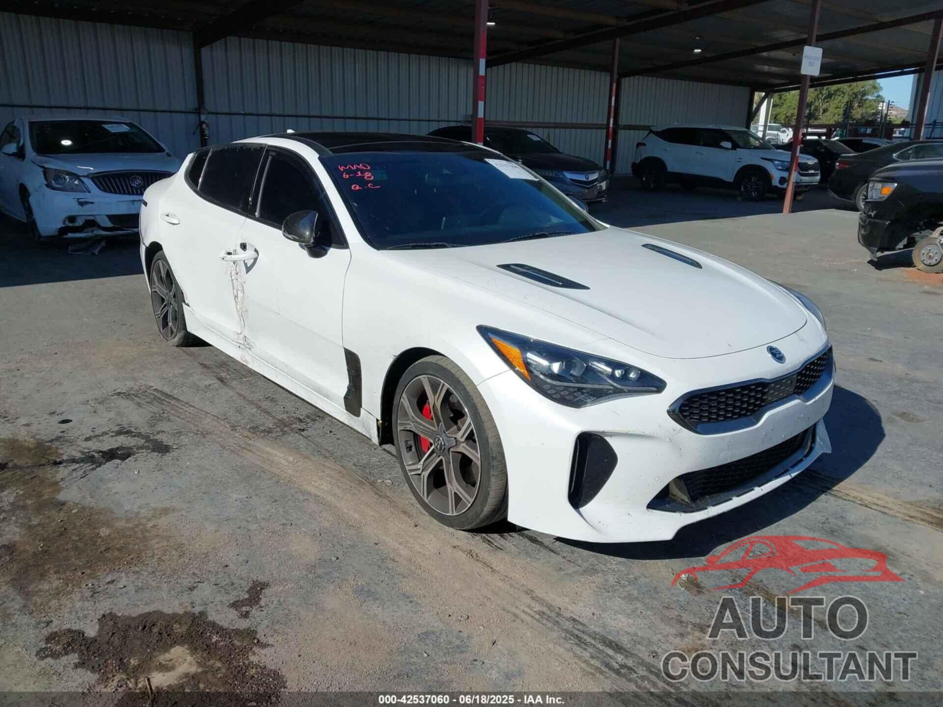 KIA STINGER 2021 - KNAE55LC3M6089816