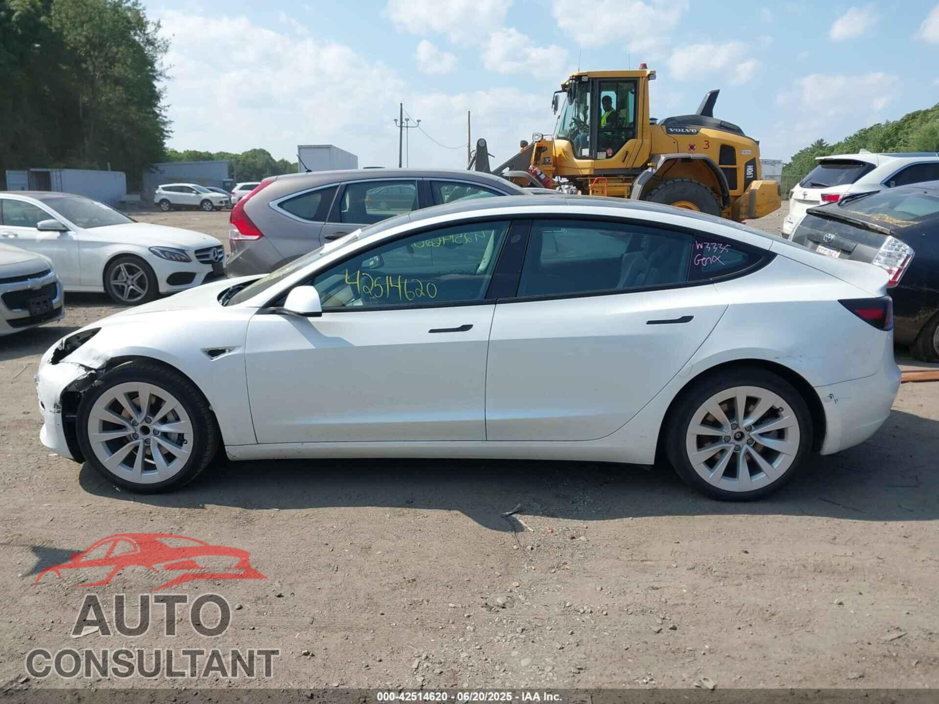 TESLA MODEL 3 2023 - 5YJ3E1EA2PF484335