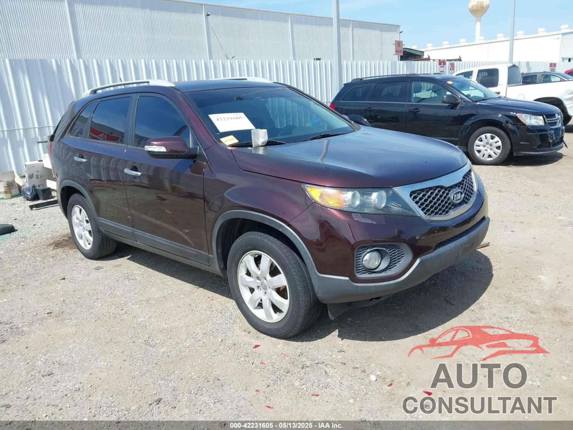 KIA SORENTO 2012 - 5XYKT4A66CG221546