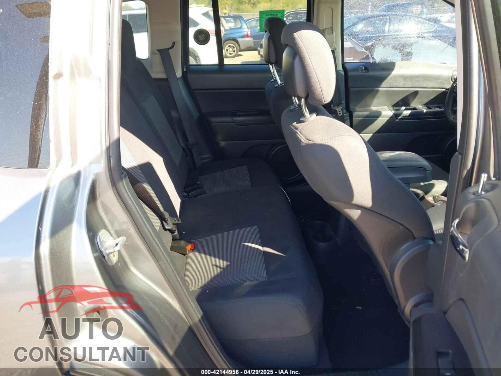 JEEP COMPASS 2011 - 1J4NT1FB7BD246237